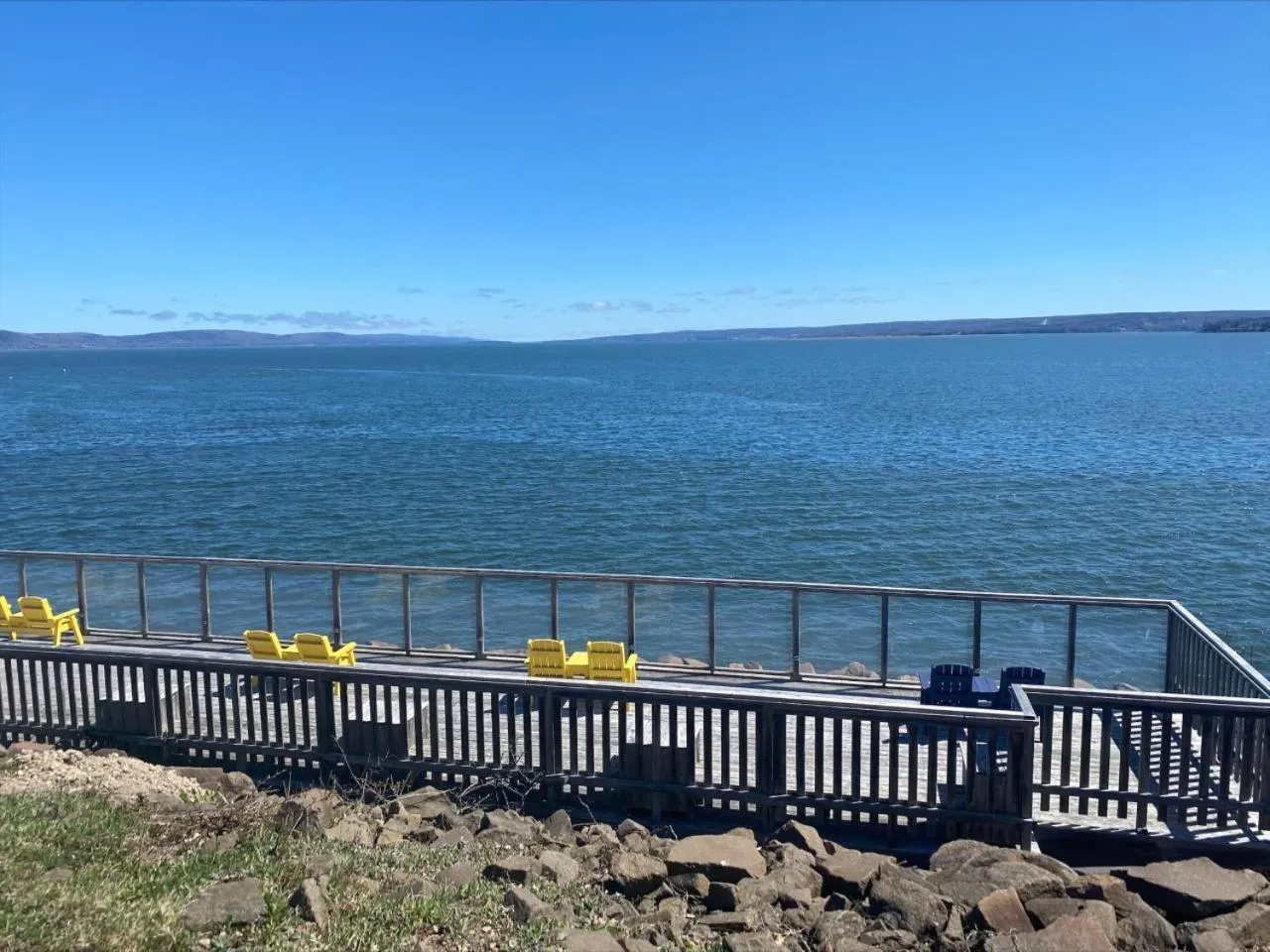 Property building in Seawinds Motel & Cottages