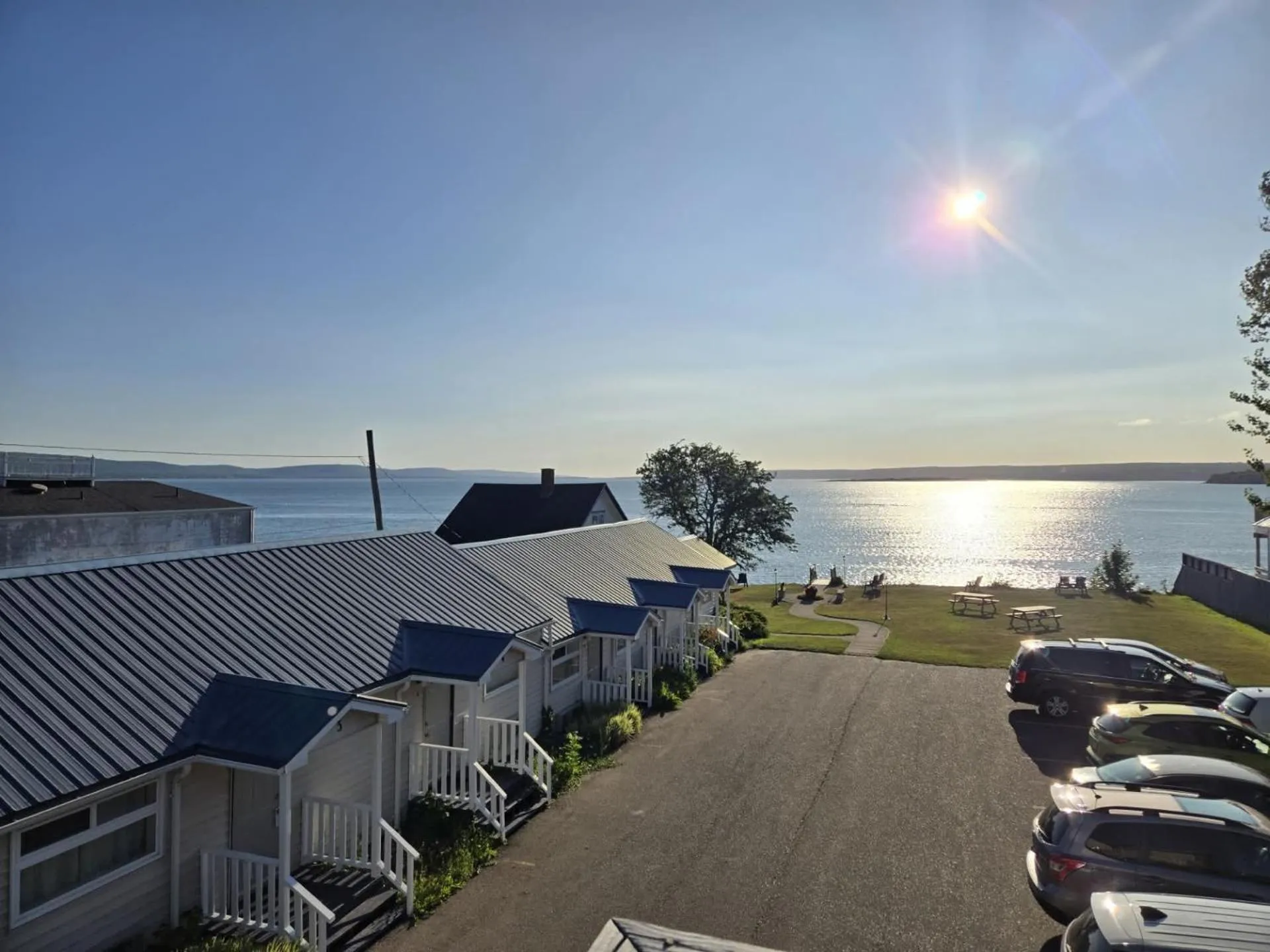 Sea view in Seawinds Motel & Cottages