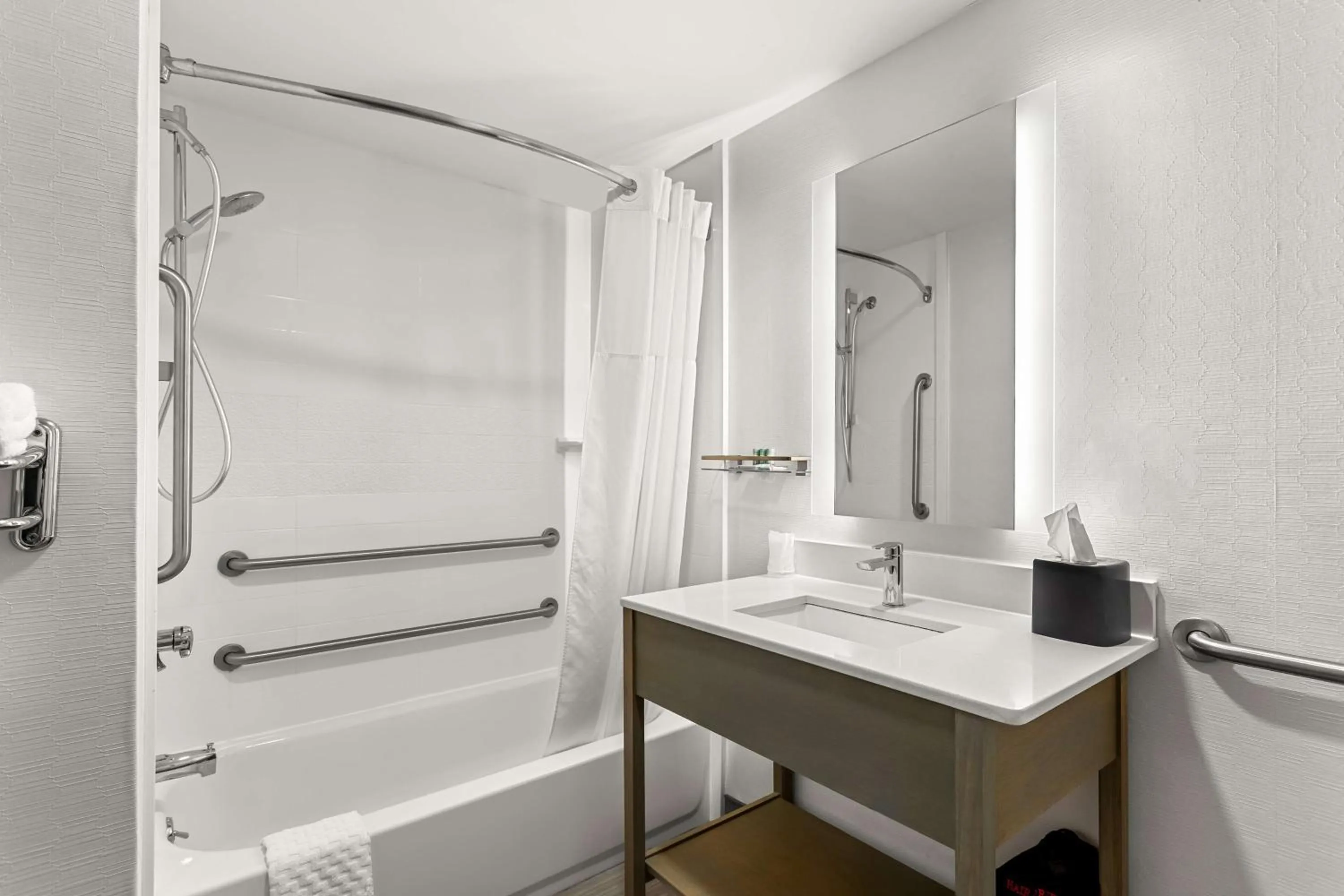 Bathroom in Best Western West Lebanon-Hanover