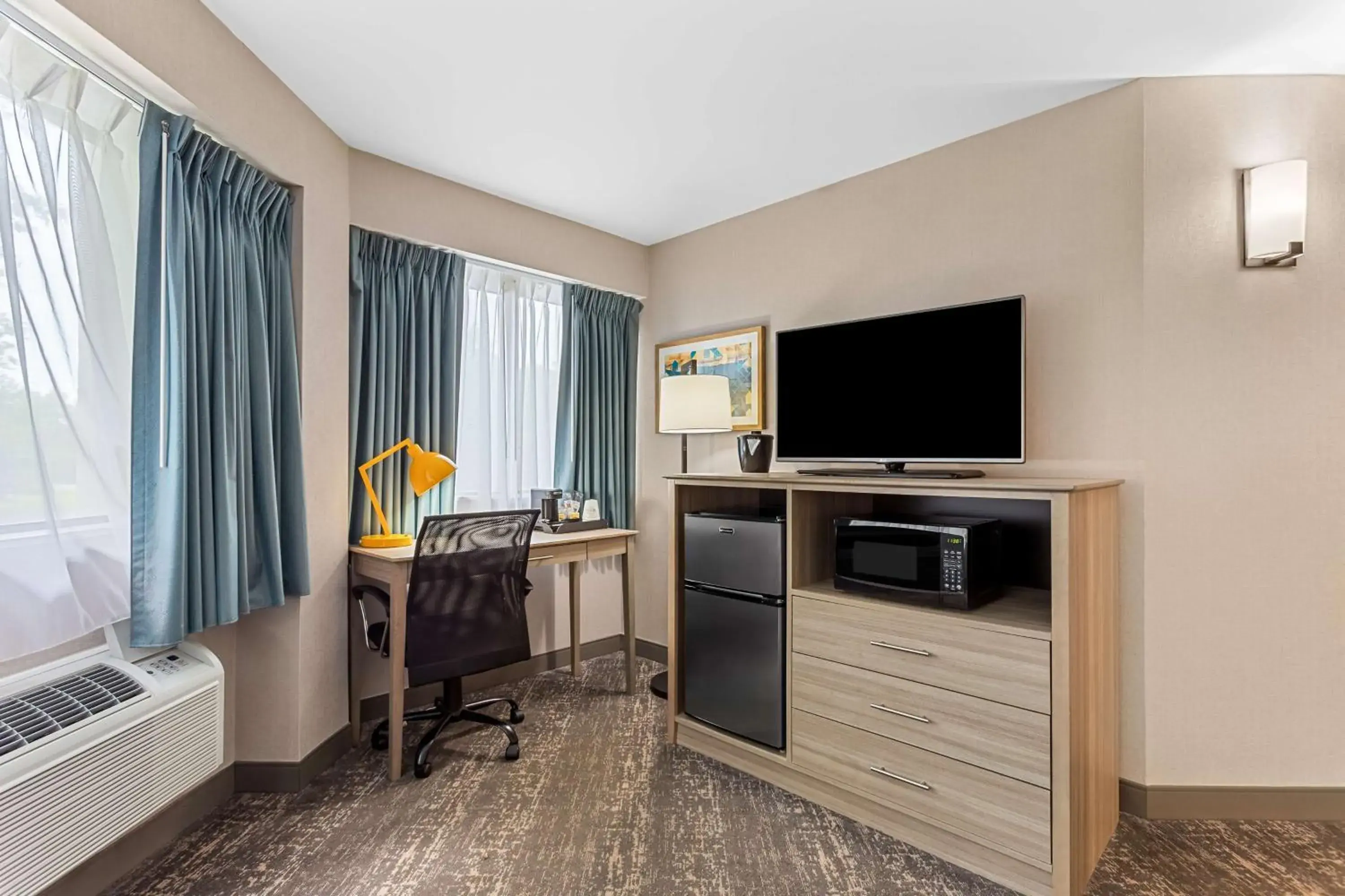 Bedroom in Best Western West Lebanon-Hanover Bedroom in Best Western West Lebanon-Hanover