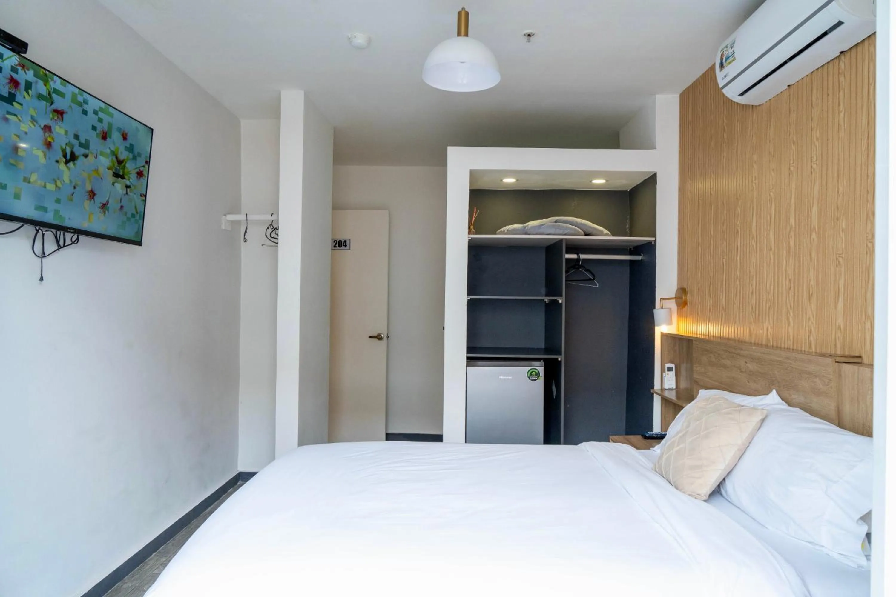 Photo of the whole room in Hotel Baluarte Boutique Panama