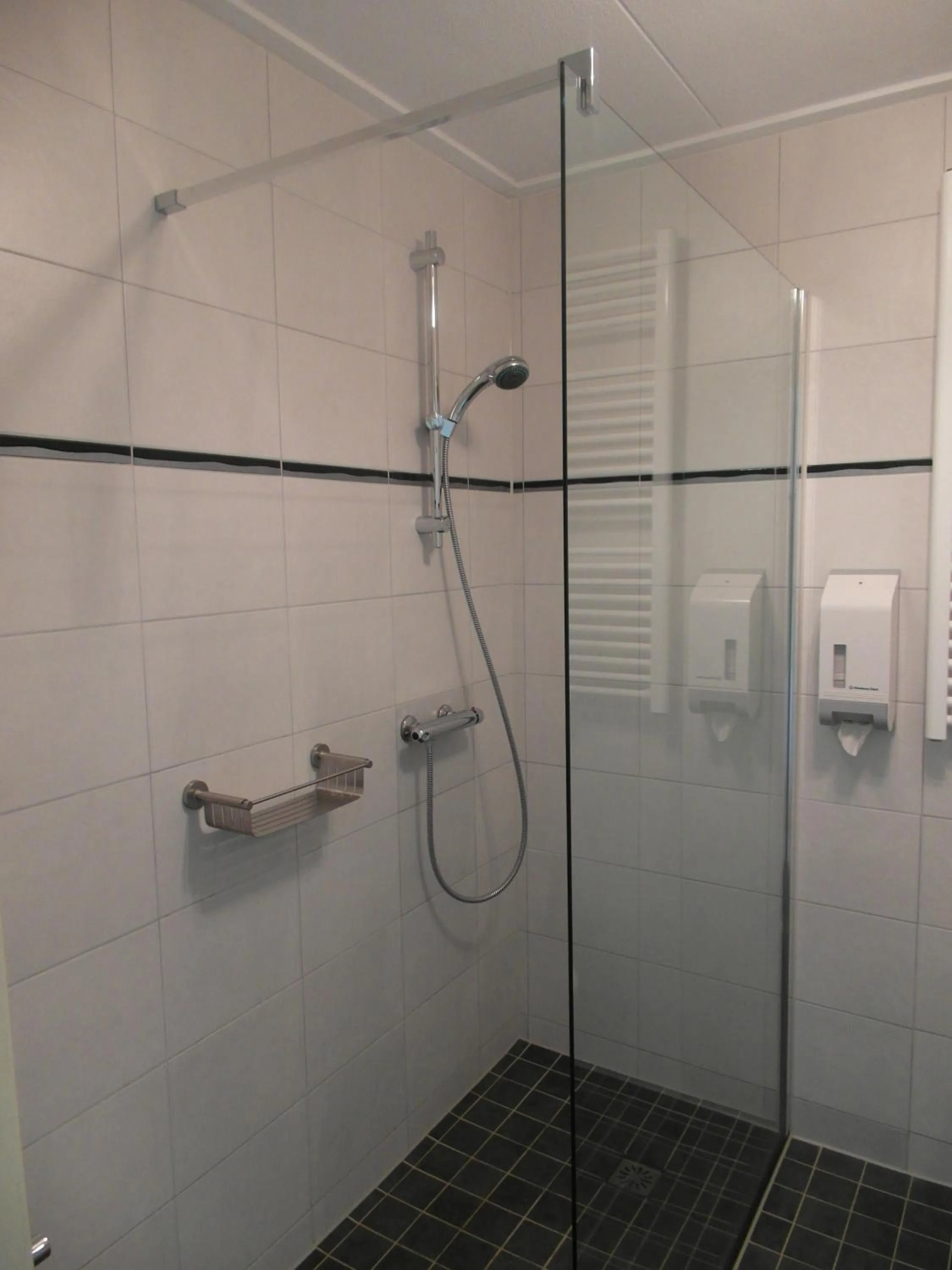 Shower in Strandhotel de Horn