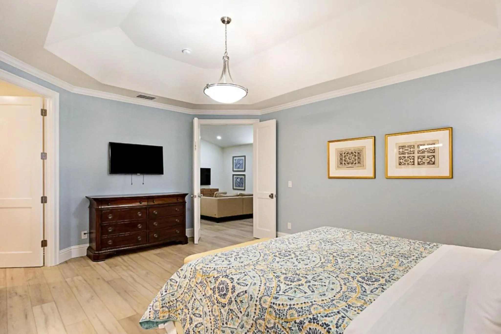 Bed in Tuscan Vacation Rental