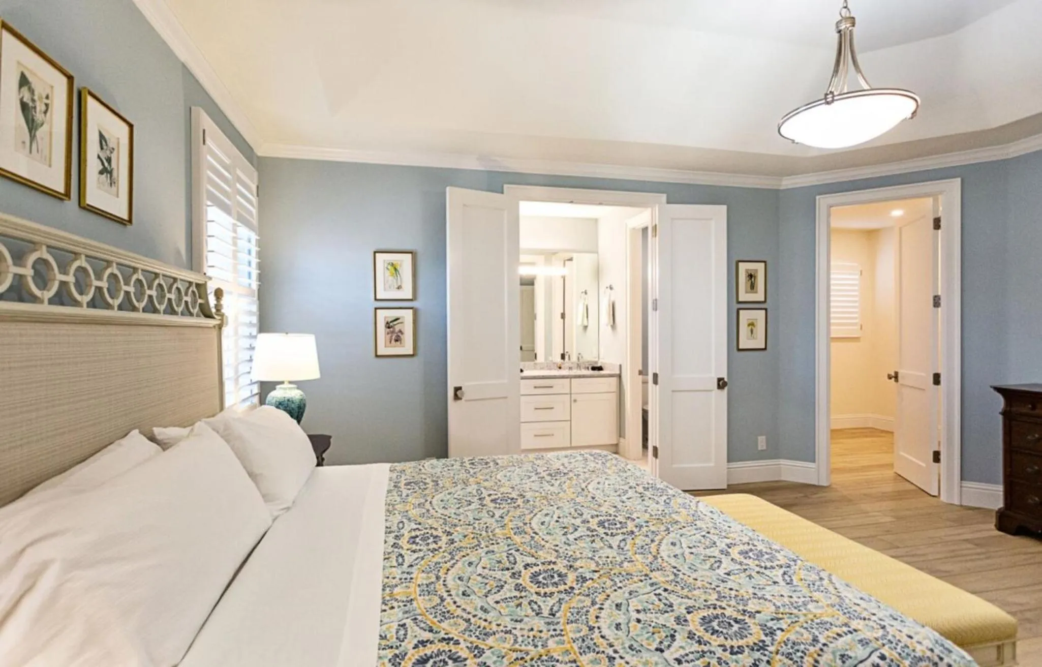 Bed in Tuscan Vacation Rental