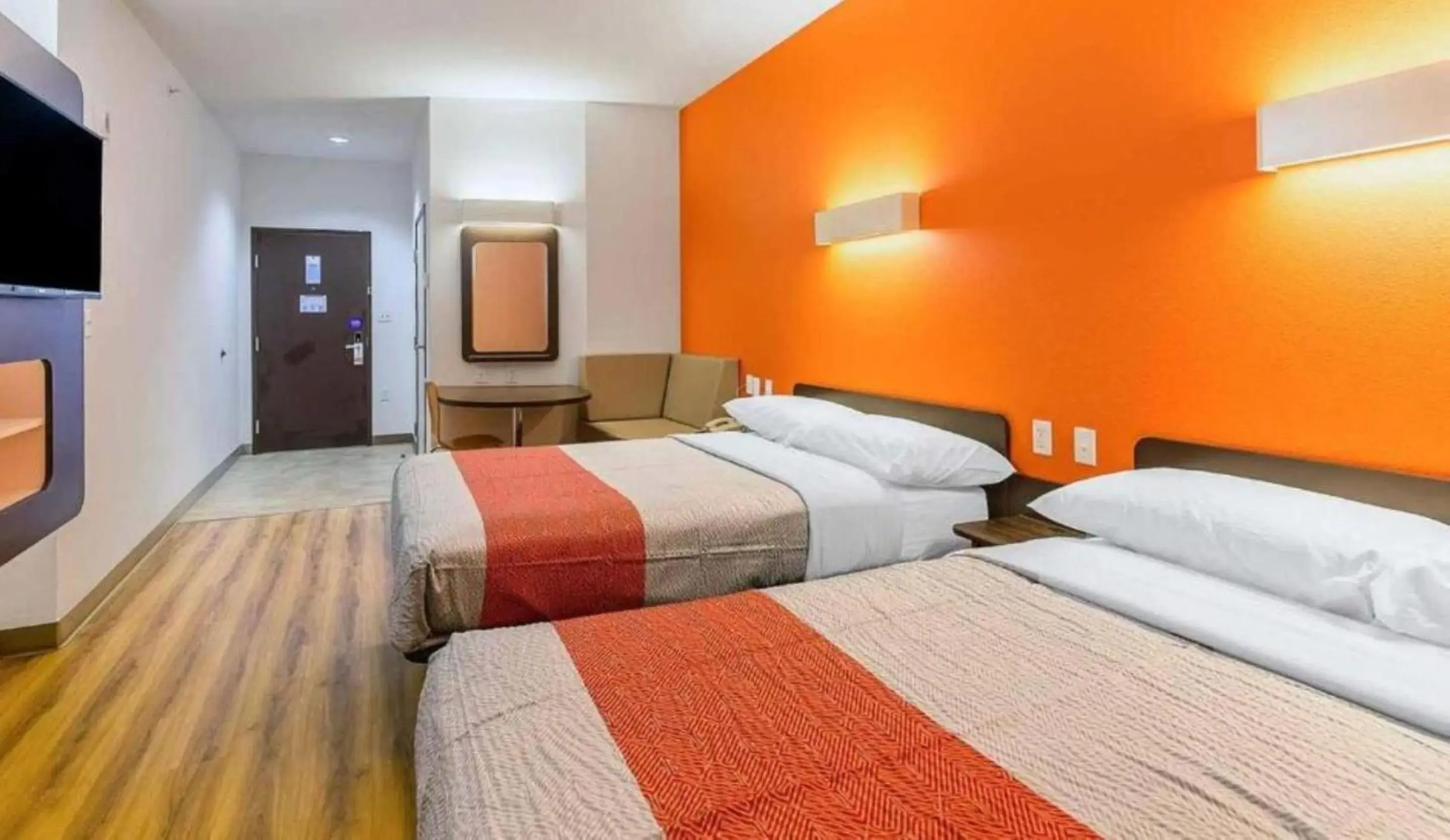 Bedroom, Bed in Studio 6 San Angelo, Tx Bedroom, Bed in Studio 6 San Angelo, Tx