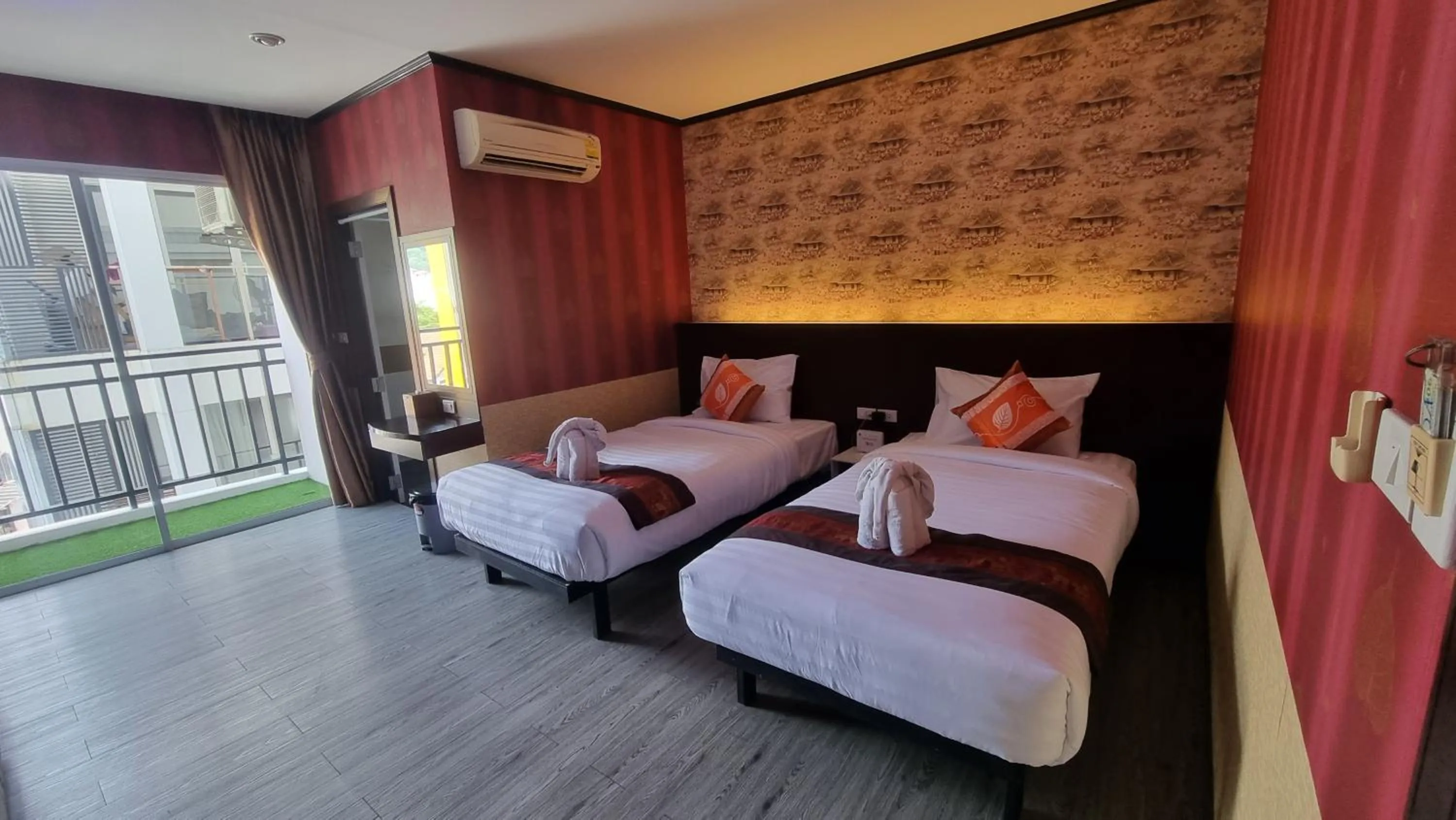 Bed in Sereneburi Patong Residence