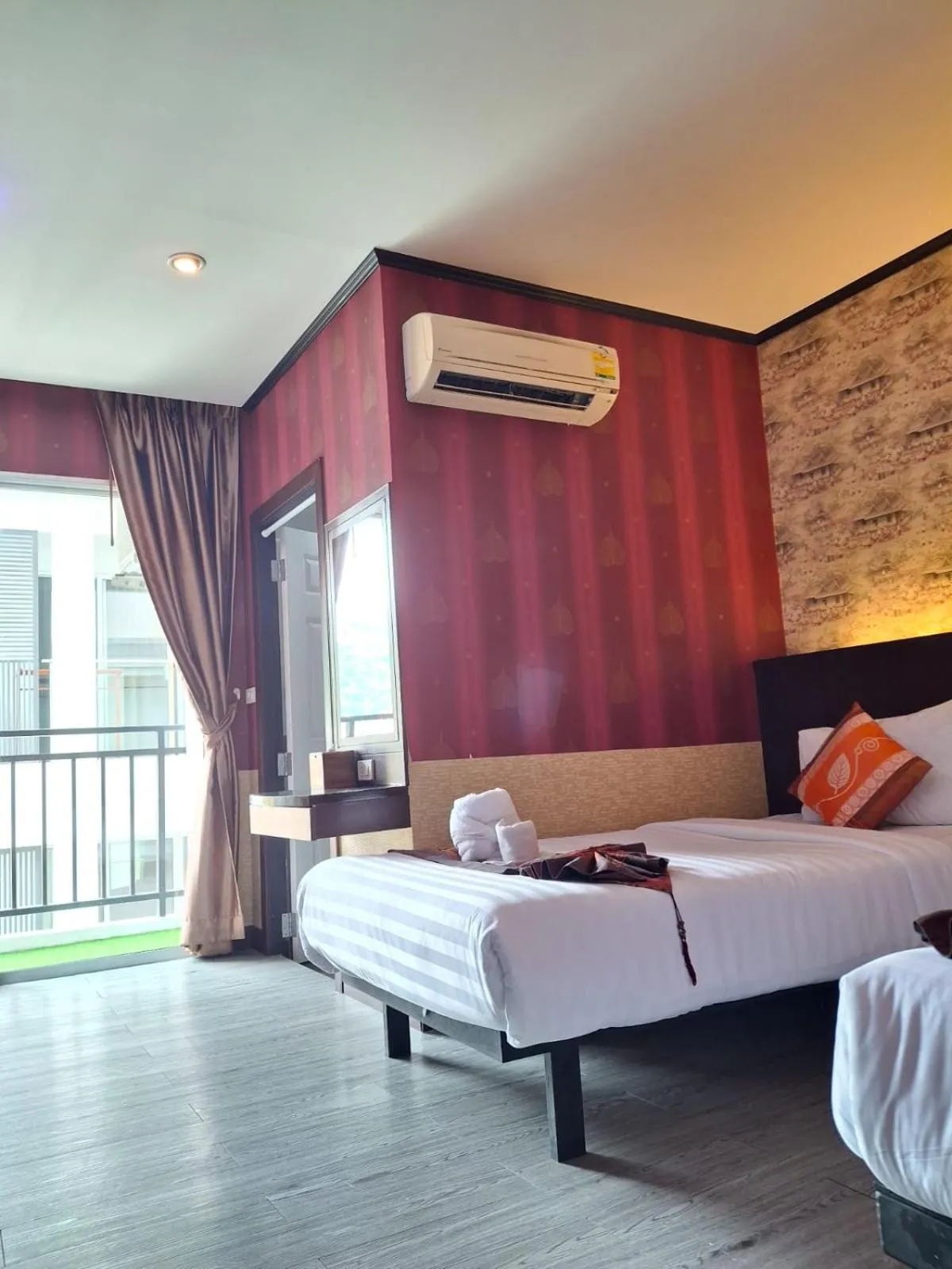 Photo of the whole room in Sereneburi Patong Residence