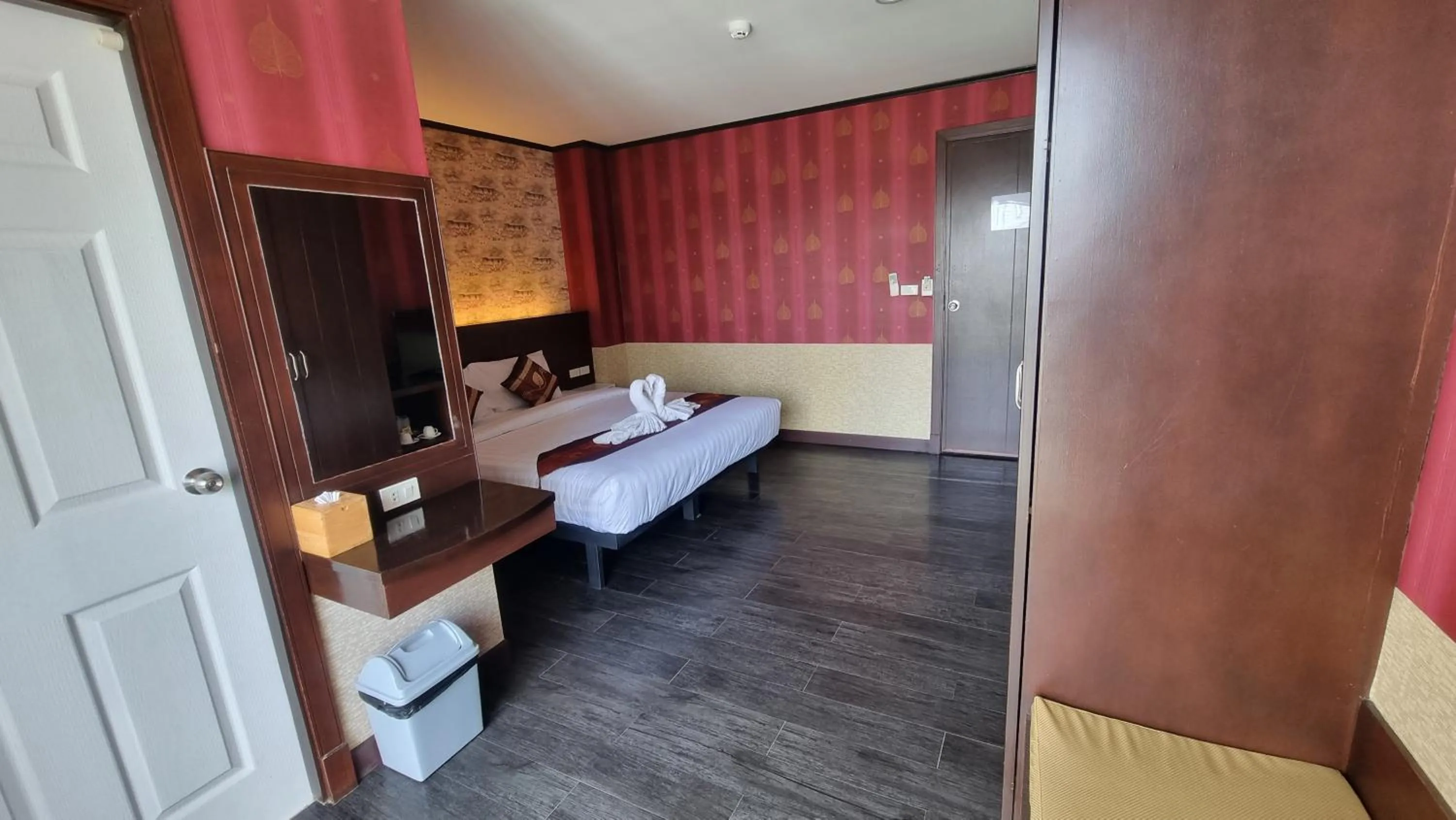 Bed in Sereneburi Patong Residence