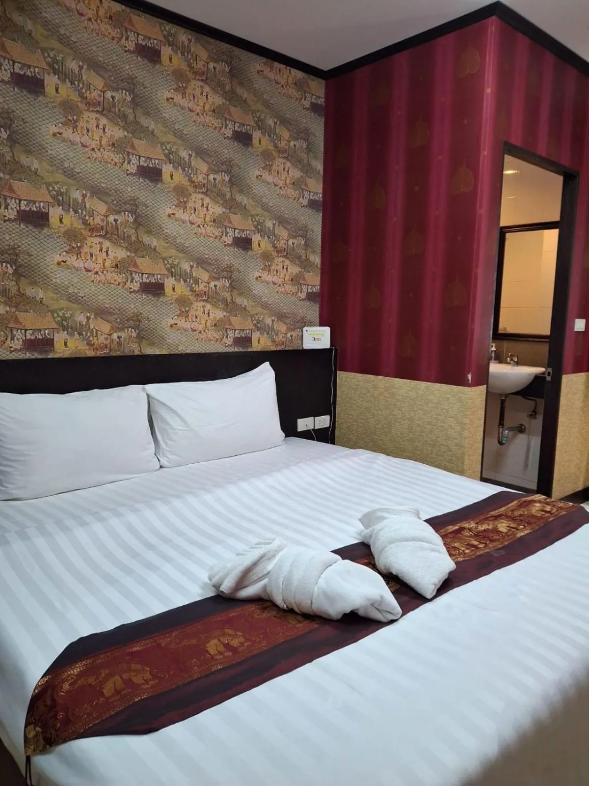 Bed in Sereneburi Patong Residence