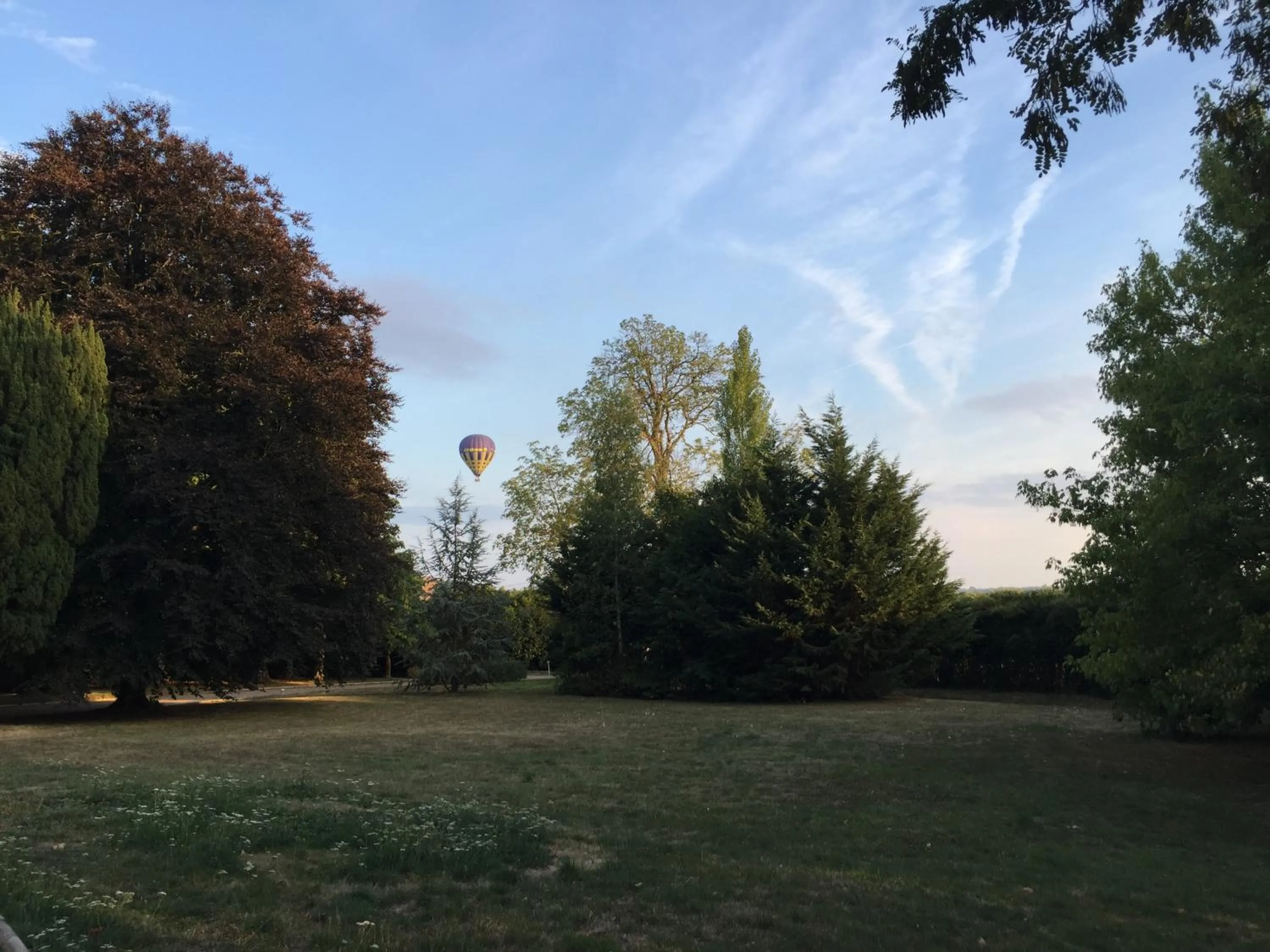 Entertainment in Château de la Folie