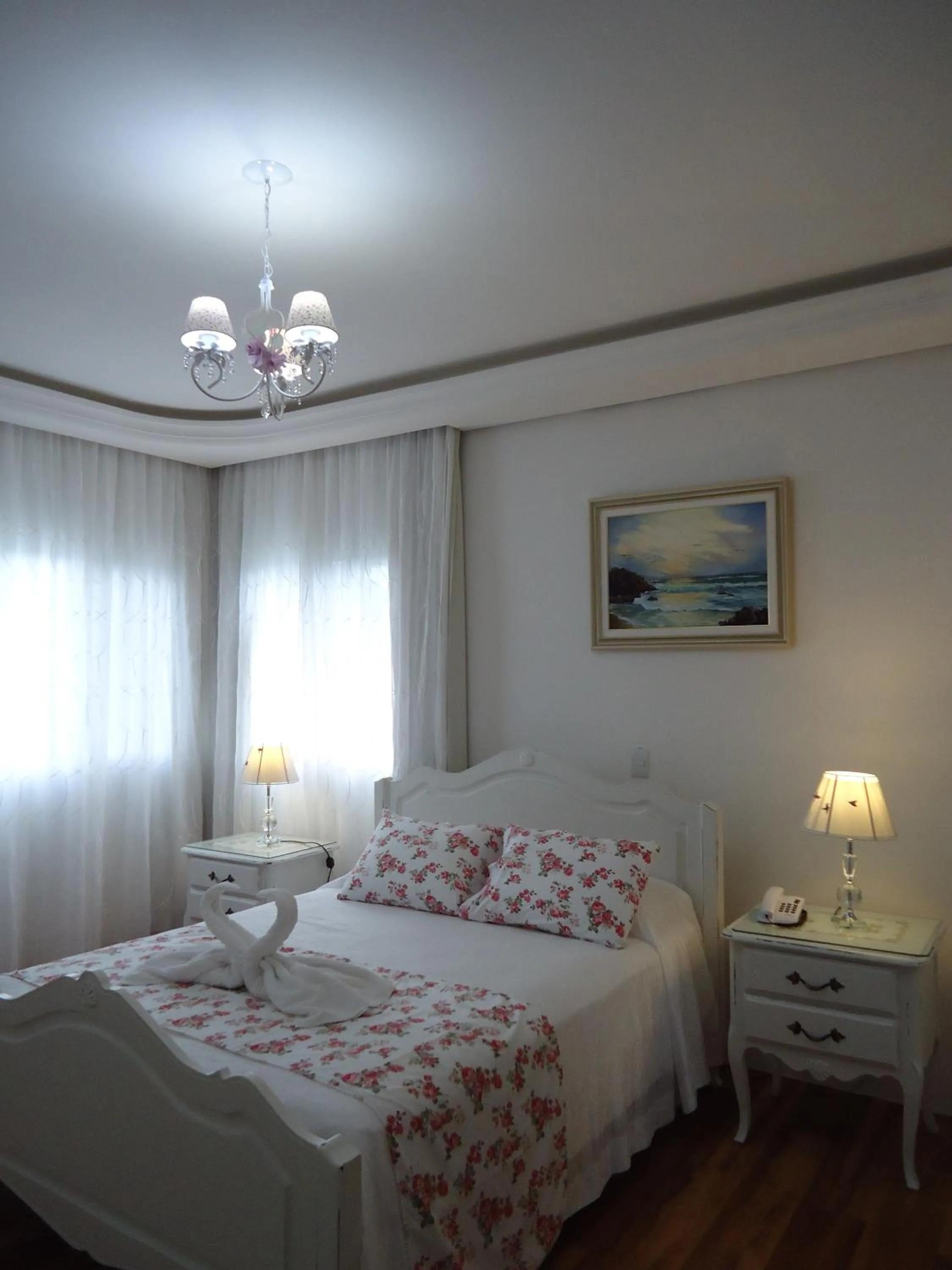 Photo of the whole room, Bed in Pousada Perfume de Canela