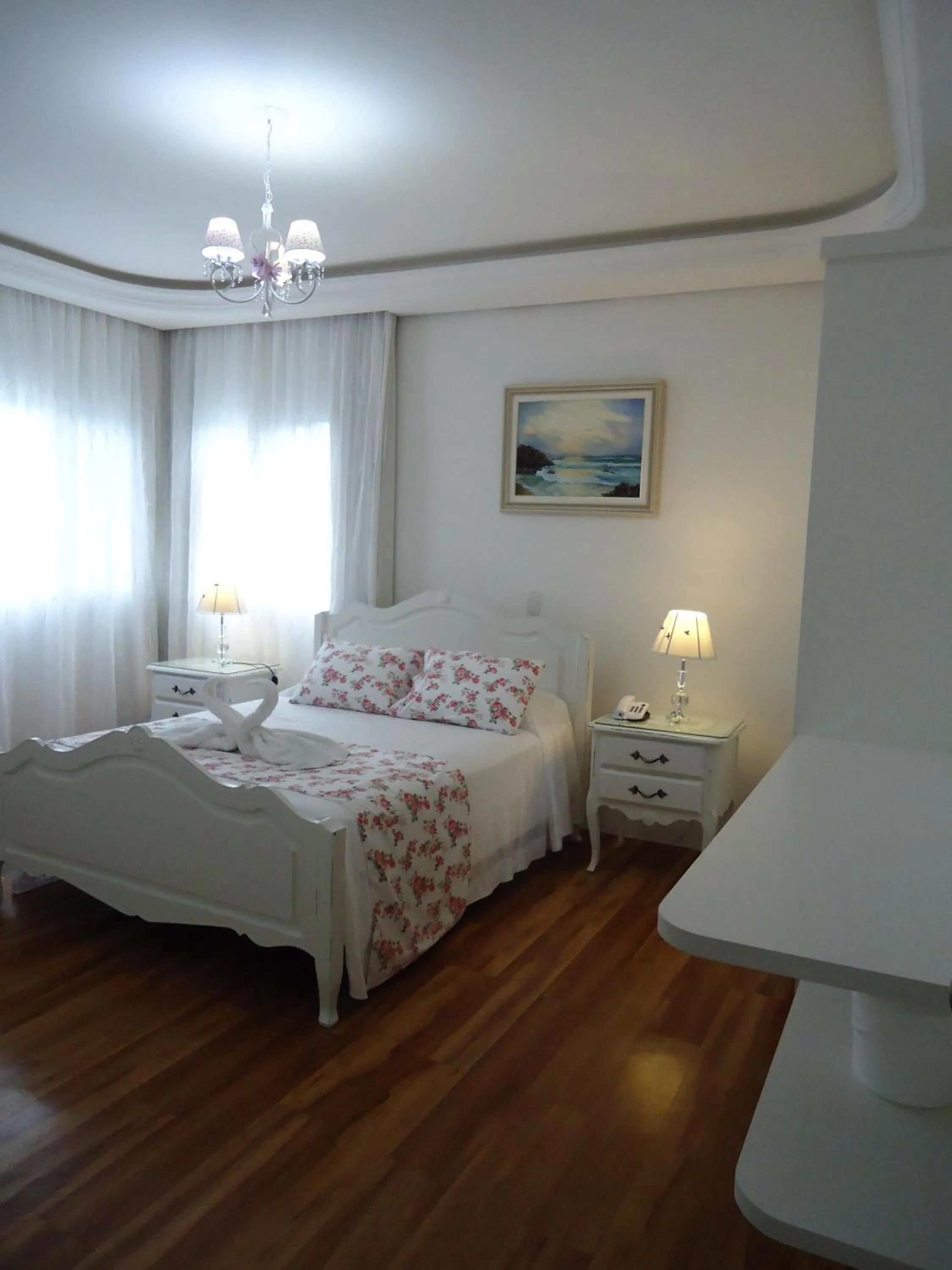 Photo of the whole room, Bed in Pousada Perfume de Canela