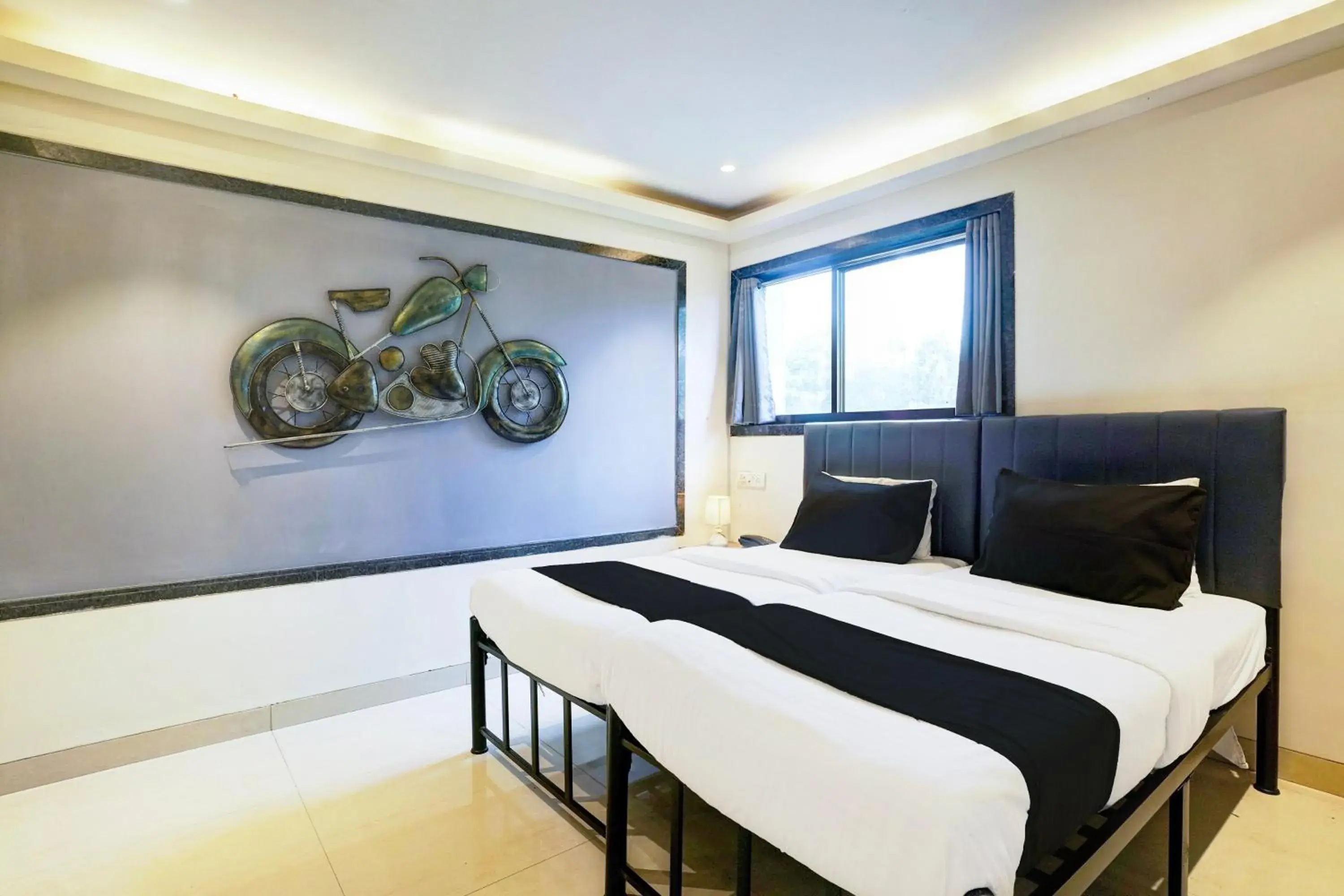 Classic Triple Room - single occupancy in Super Hotel O Seawoods Near Palm Beach Road Formerly Sai Roop Classic Triple Room - single occupancy in Super Hotel O Seawoods Near Palm Beach Road Formerly Sai Roop