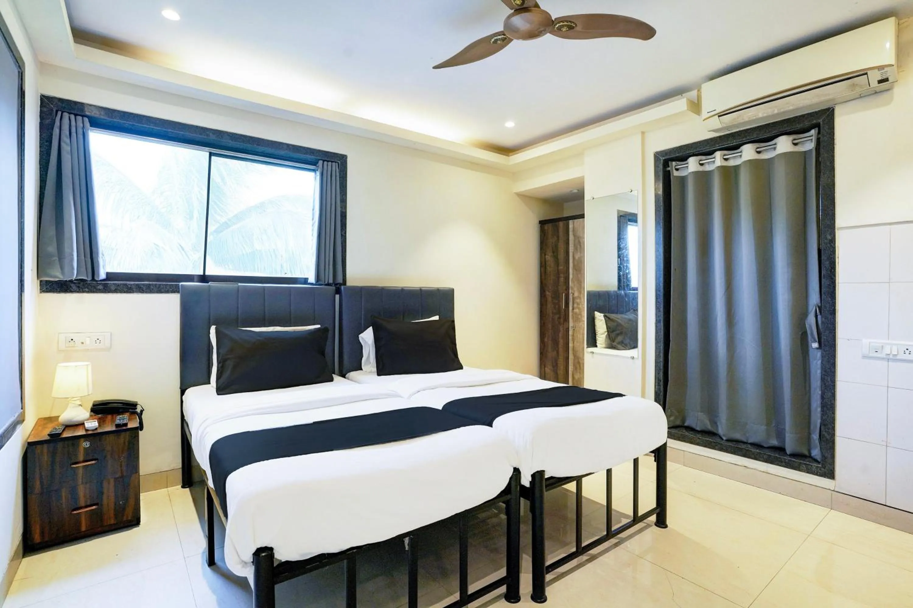 Bedroom, Bed in Super Hotel O Seawoods Near Palm Beach Road Formerly Sai Roop
