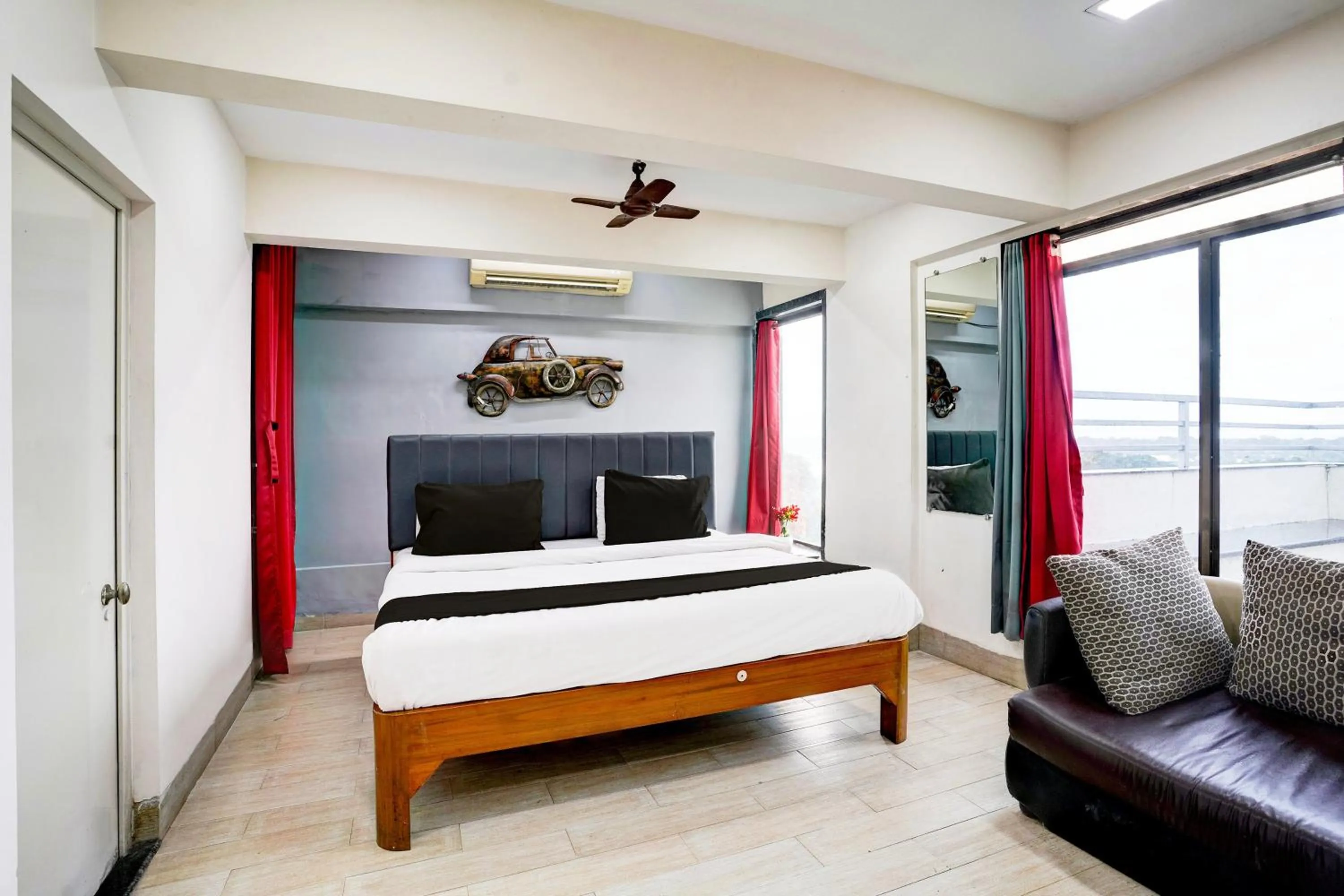 Bedroom, Bed in Super Hotel O Seawoods Near Palm Beach Road Formerly Sai Roop