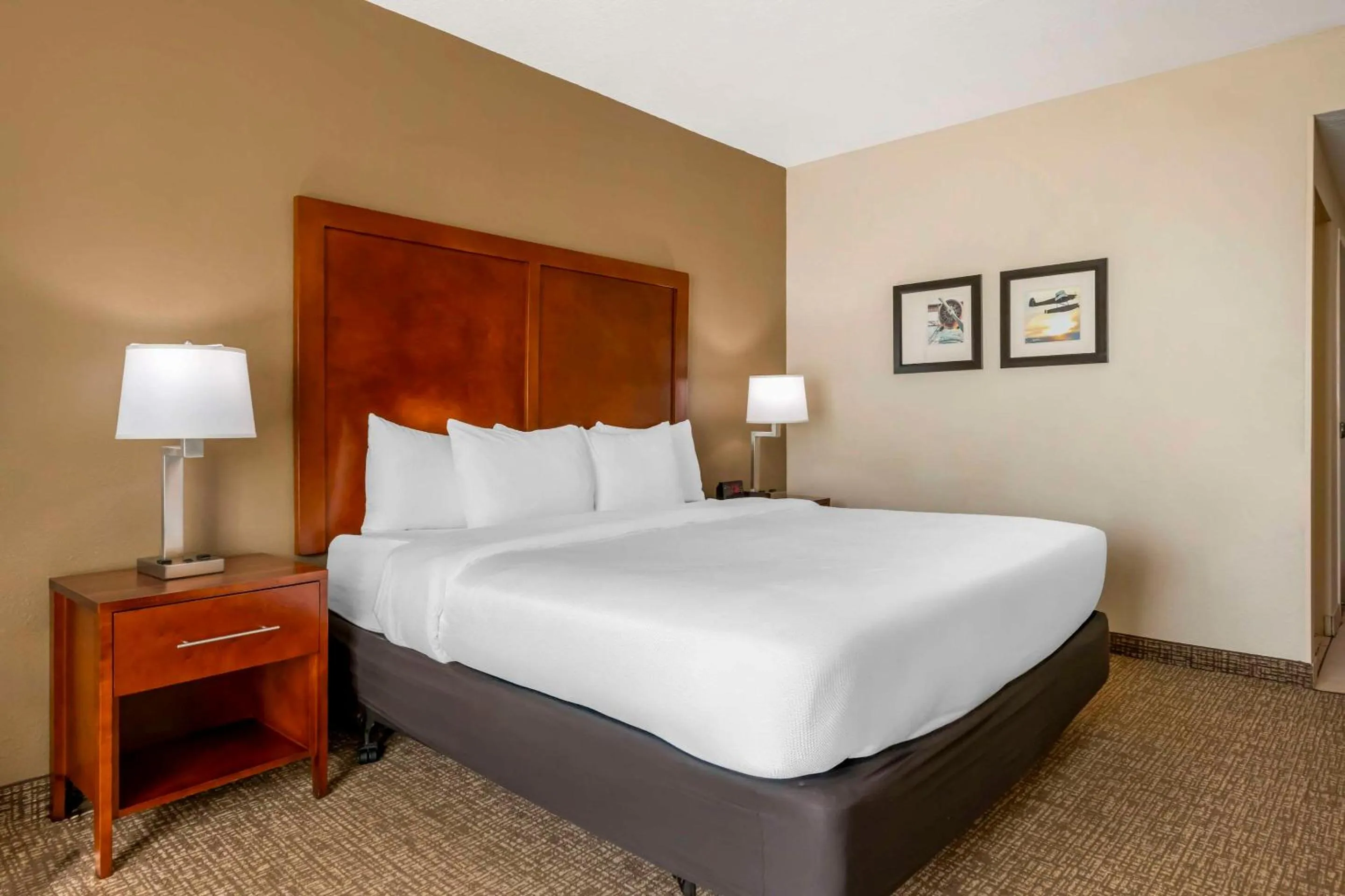 Bedroom, Bed in Comfort Inn & Suites Tavares North