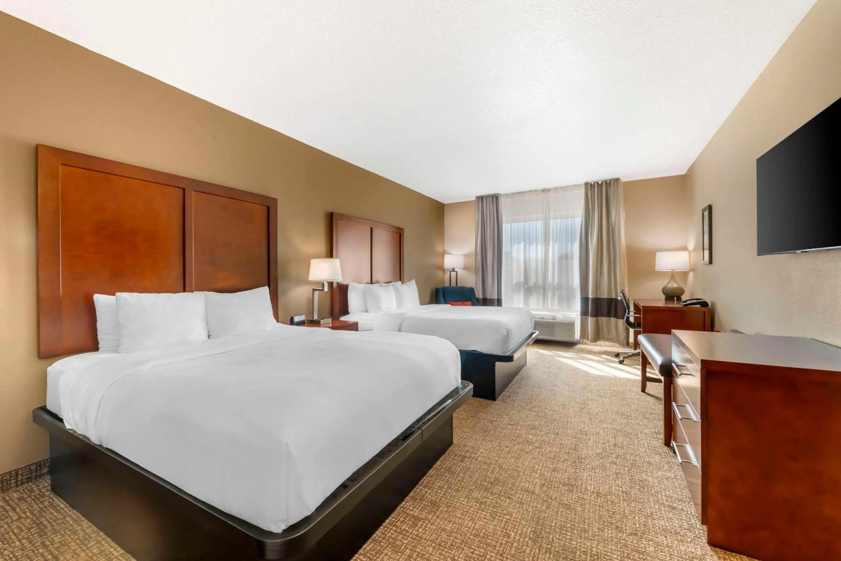 Bedroom, Bed in Comfort Inn & Suites Tavares North