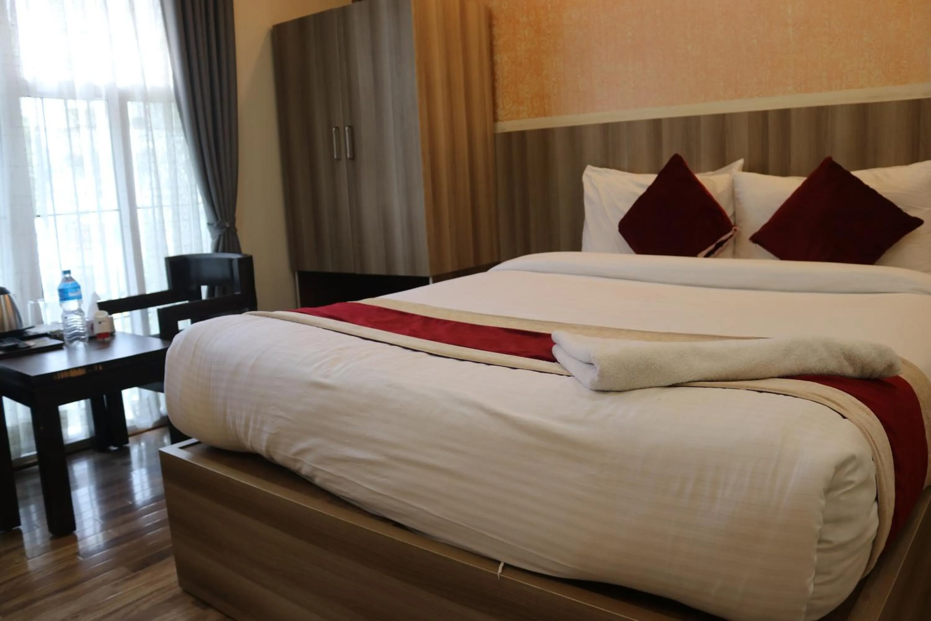 Photo of the whole room in Hotel Royal Emperor