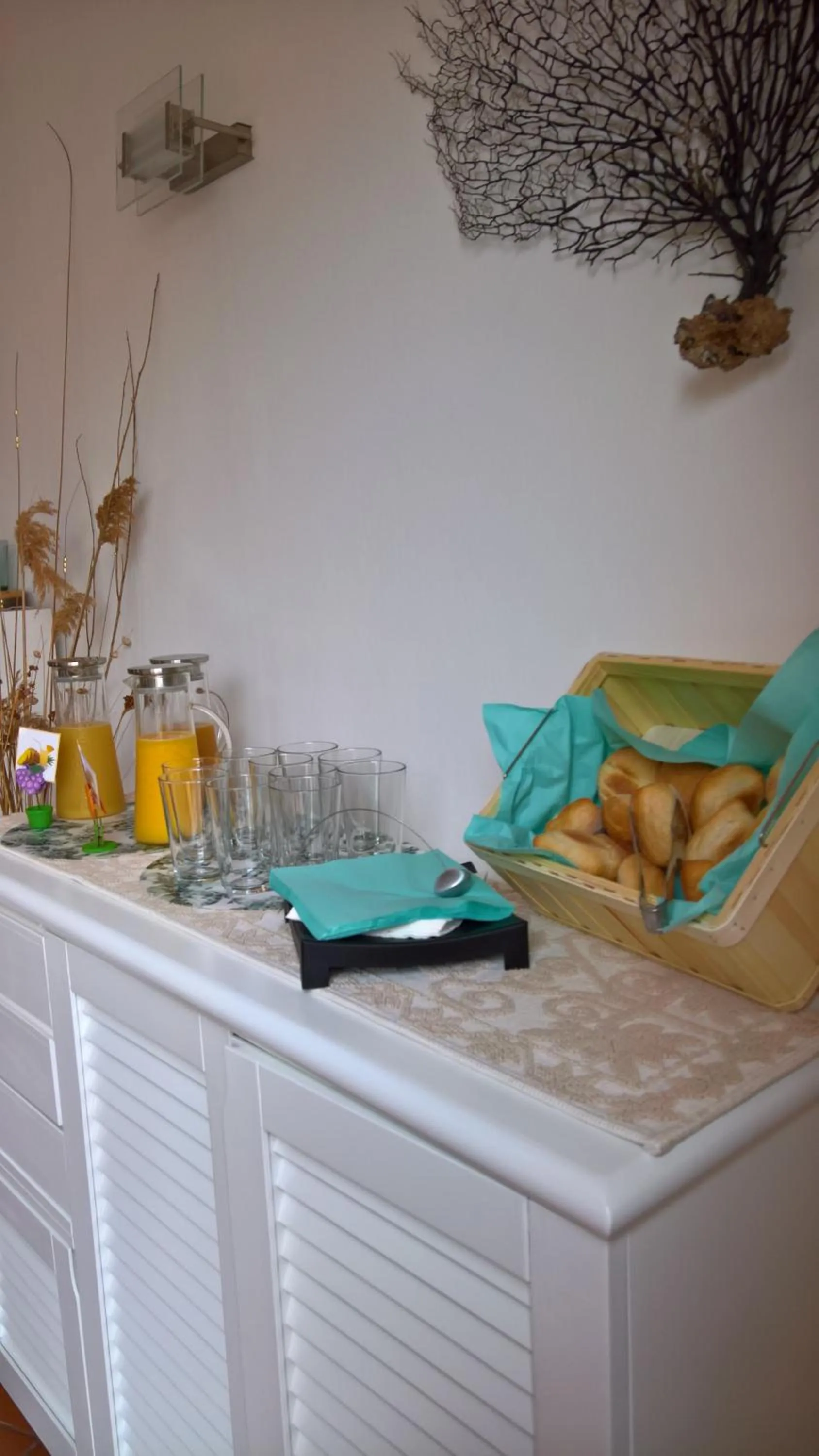 Food and drinks in Hotel Garibaldi