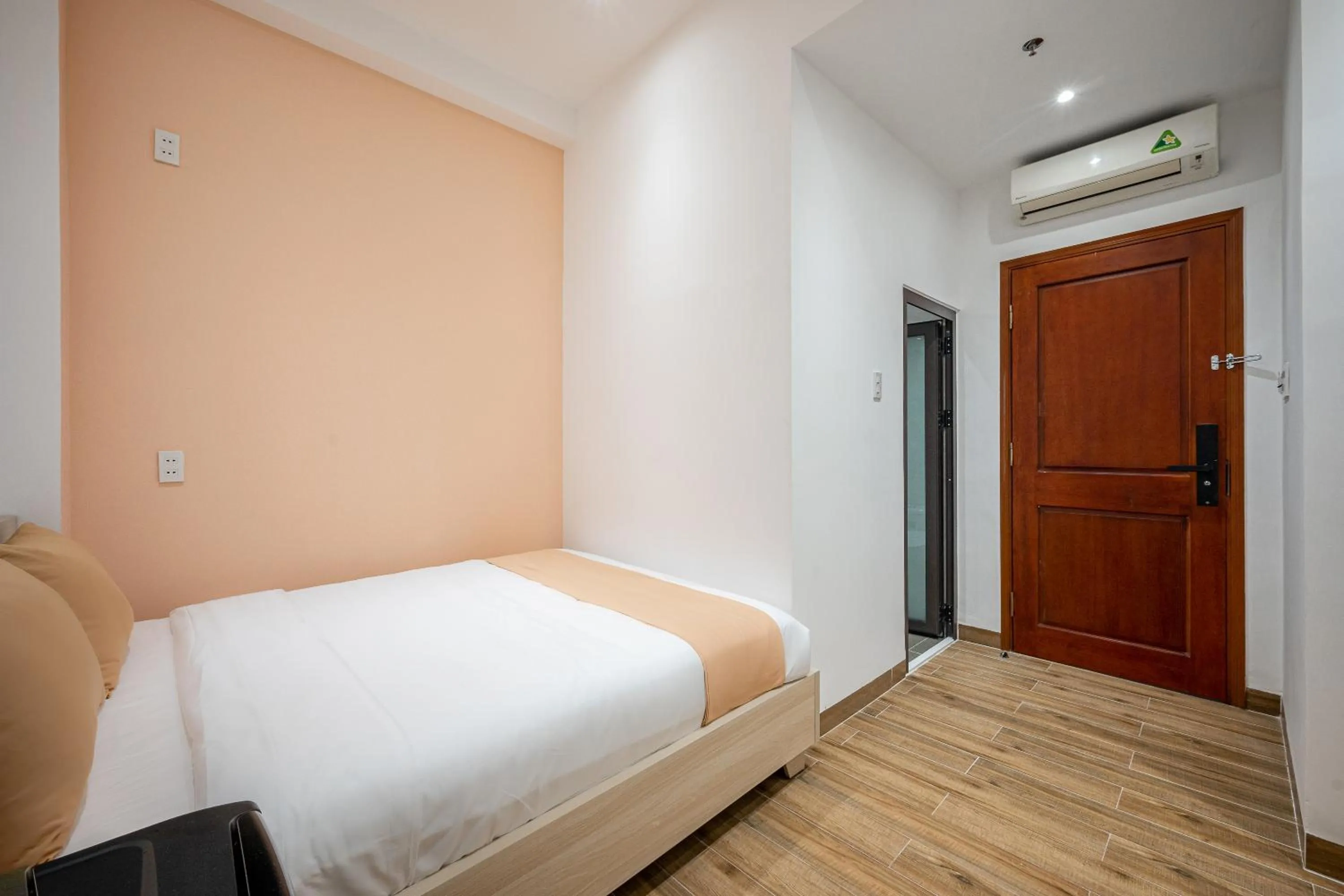 Bed in DreamHome - Sunset