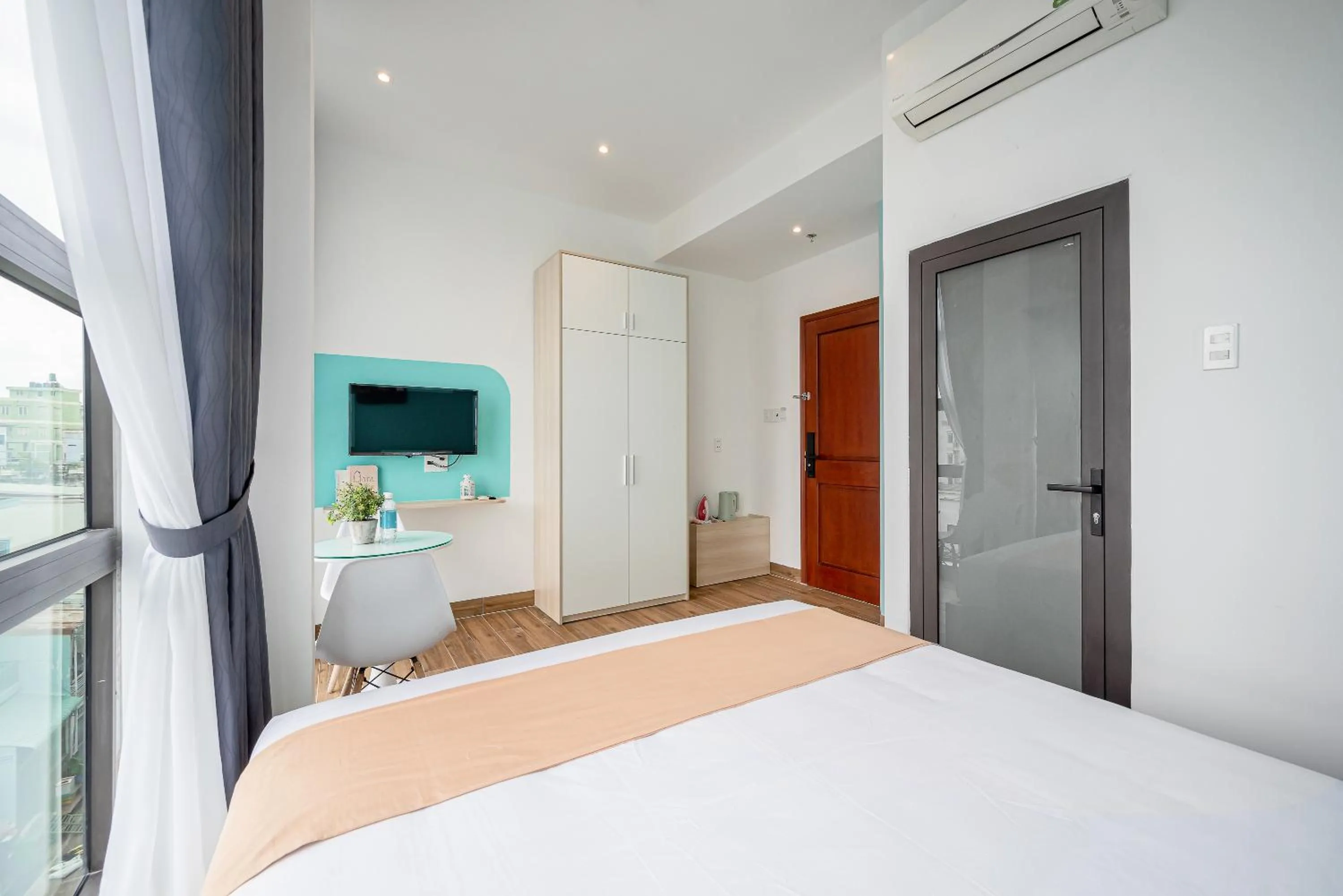 TV and multimedia, Bed in DreamHome - Sunset