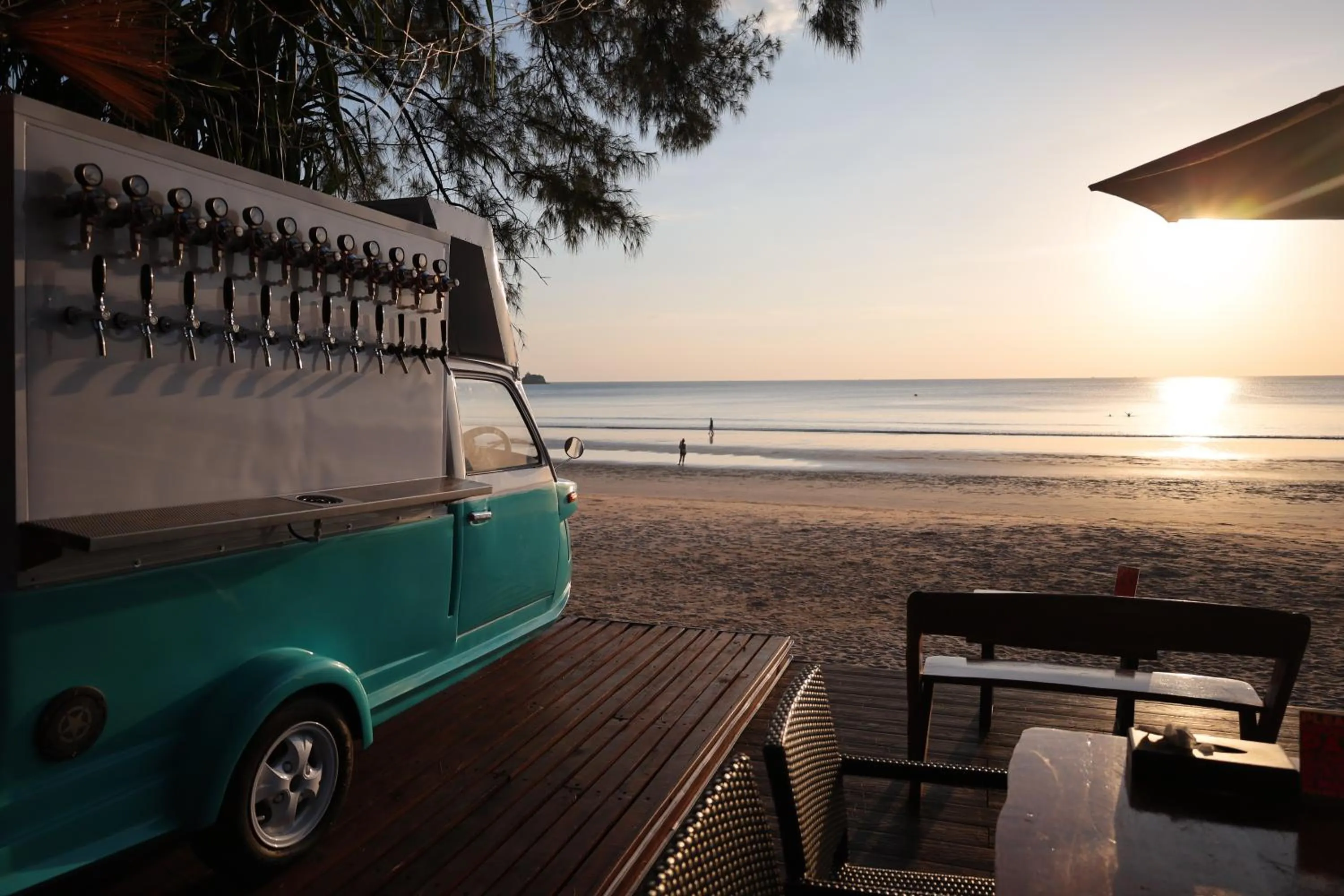 Restaurant/places to eat in Ziggy Stardust