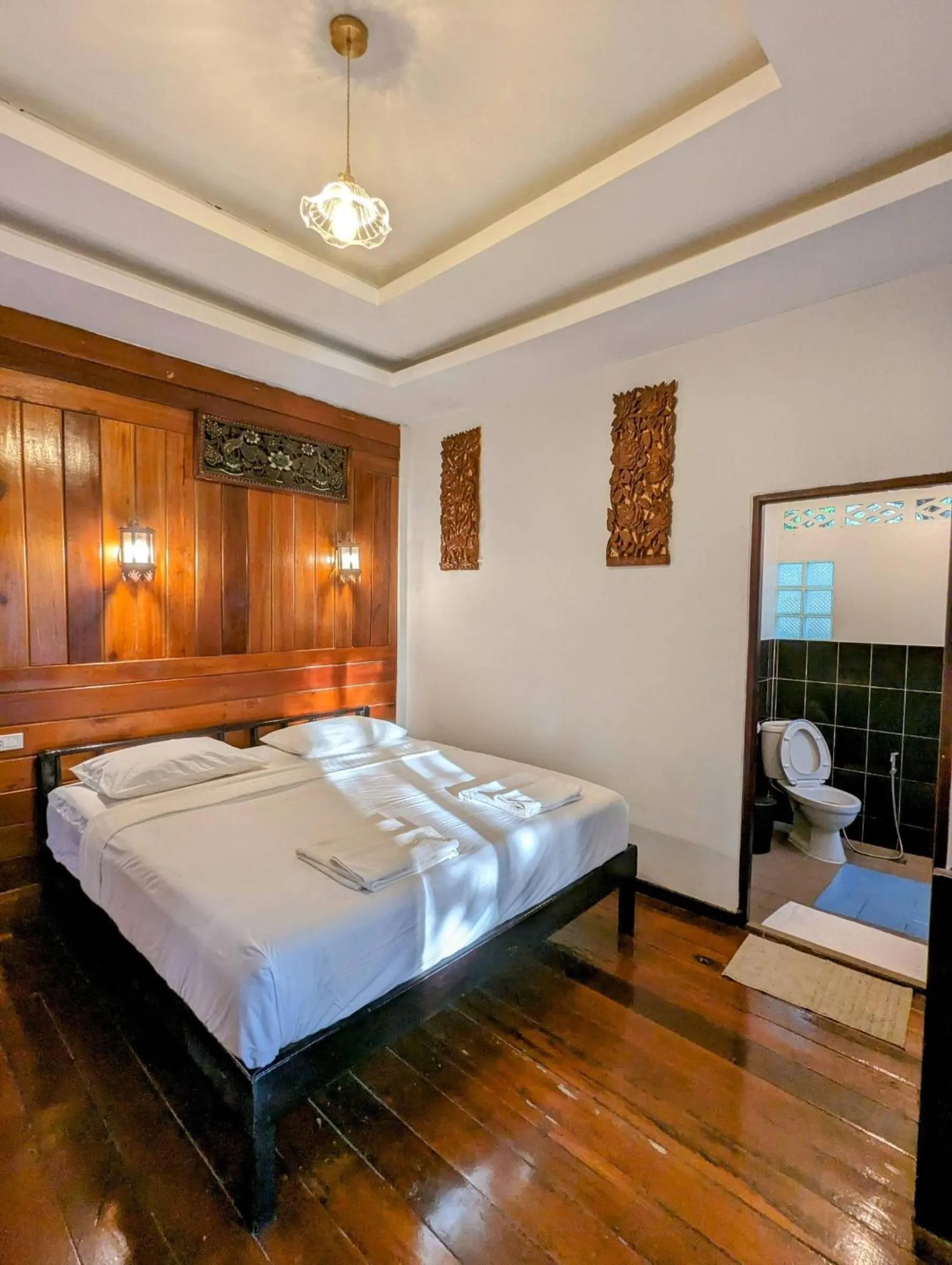 Bed in Ziggy Stardust