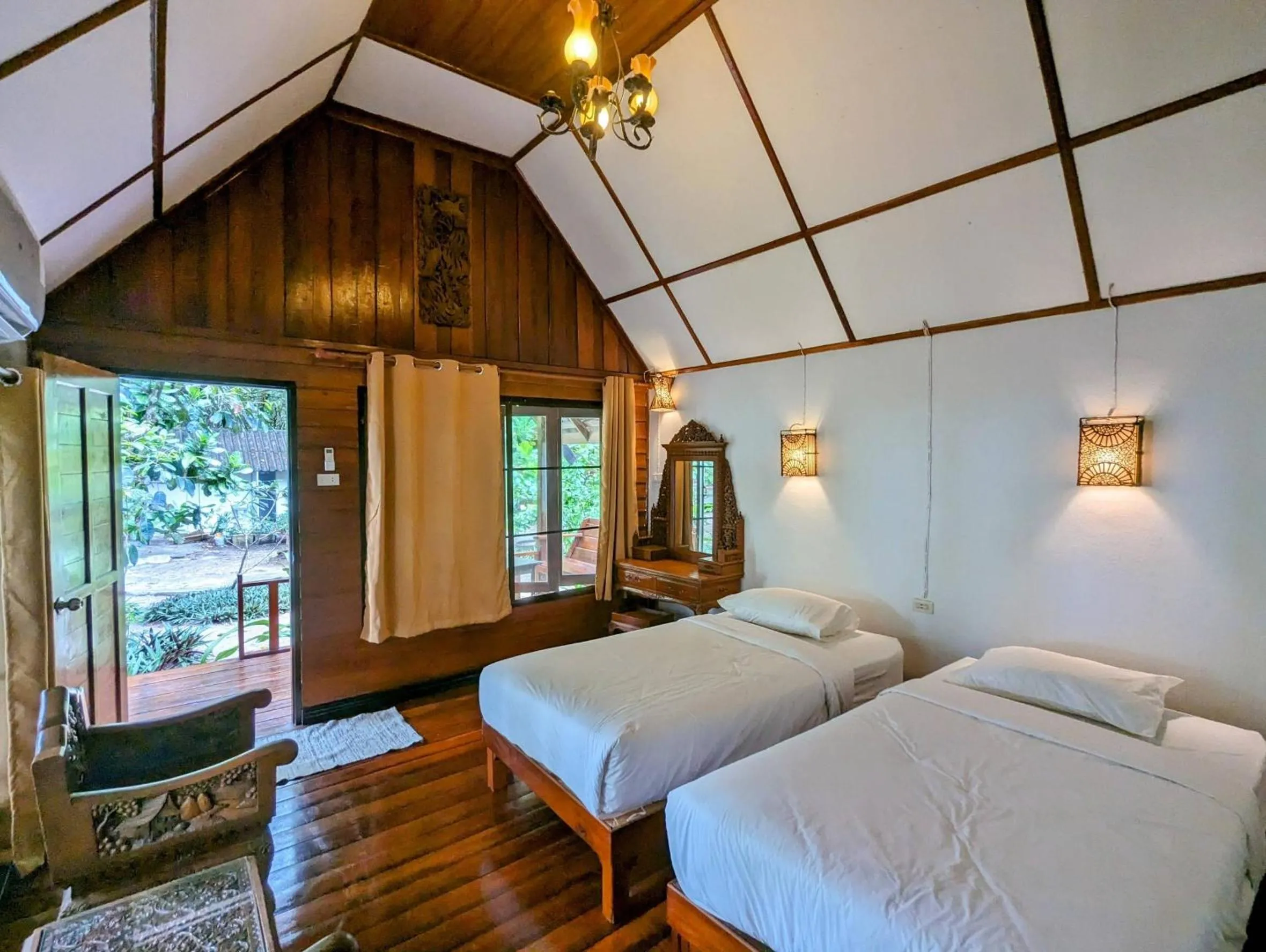 Bed in Ziggy Stardust