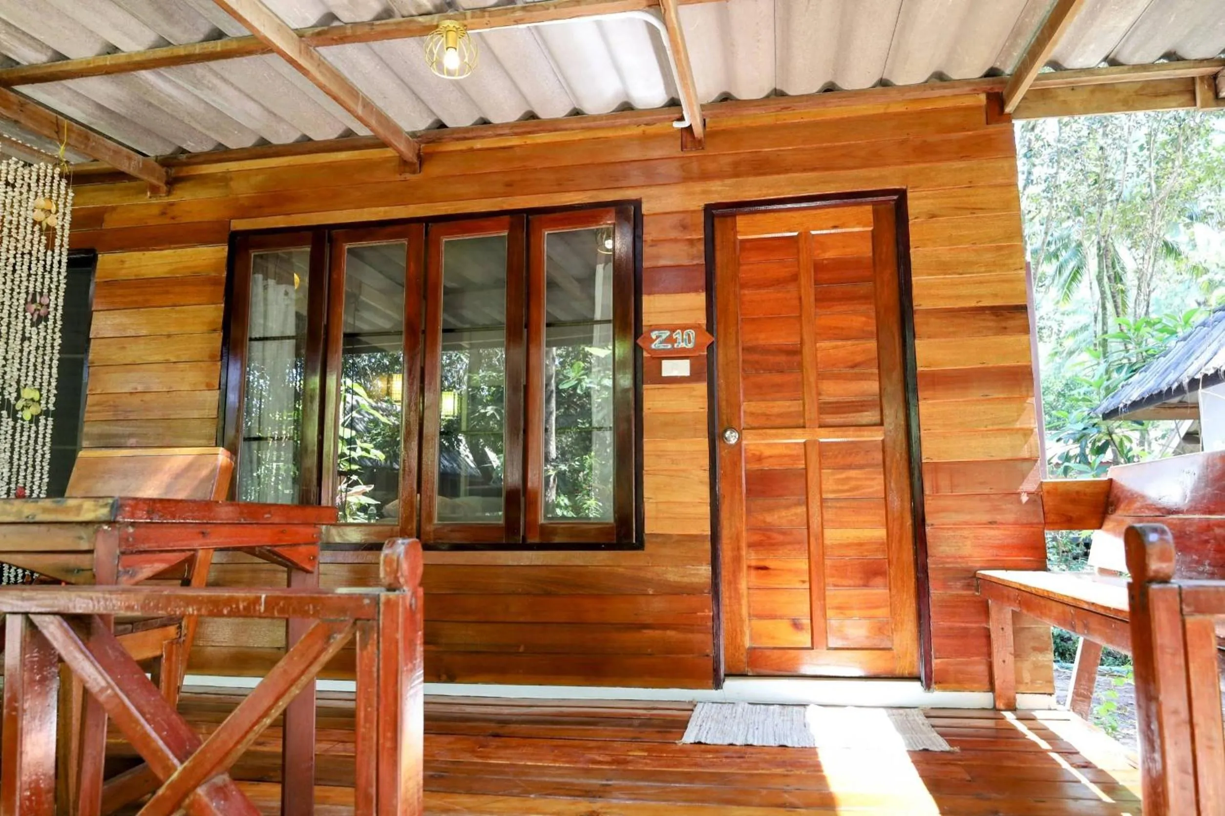 Patio in Ziggy Stardust