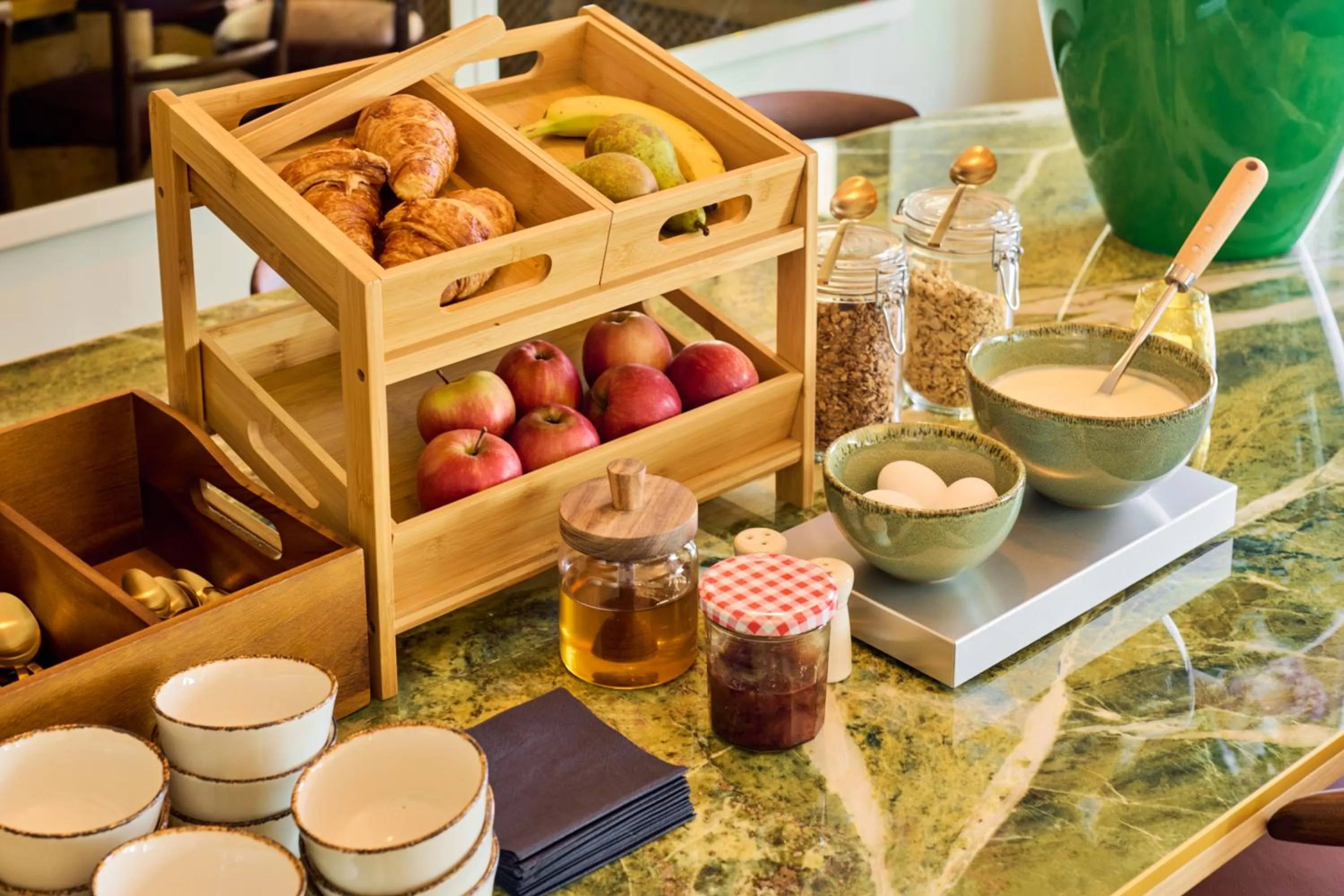 Breakfast in ARQ Paleis Hotel