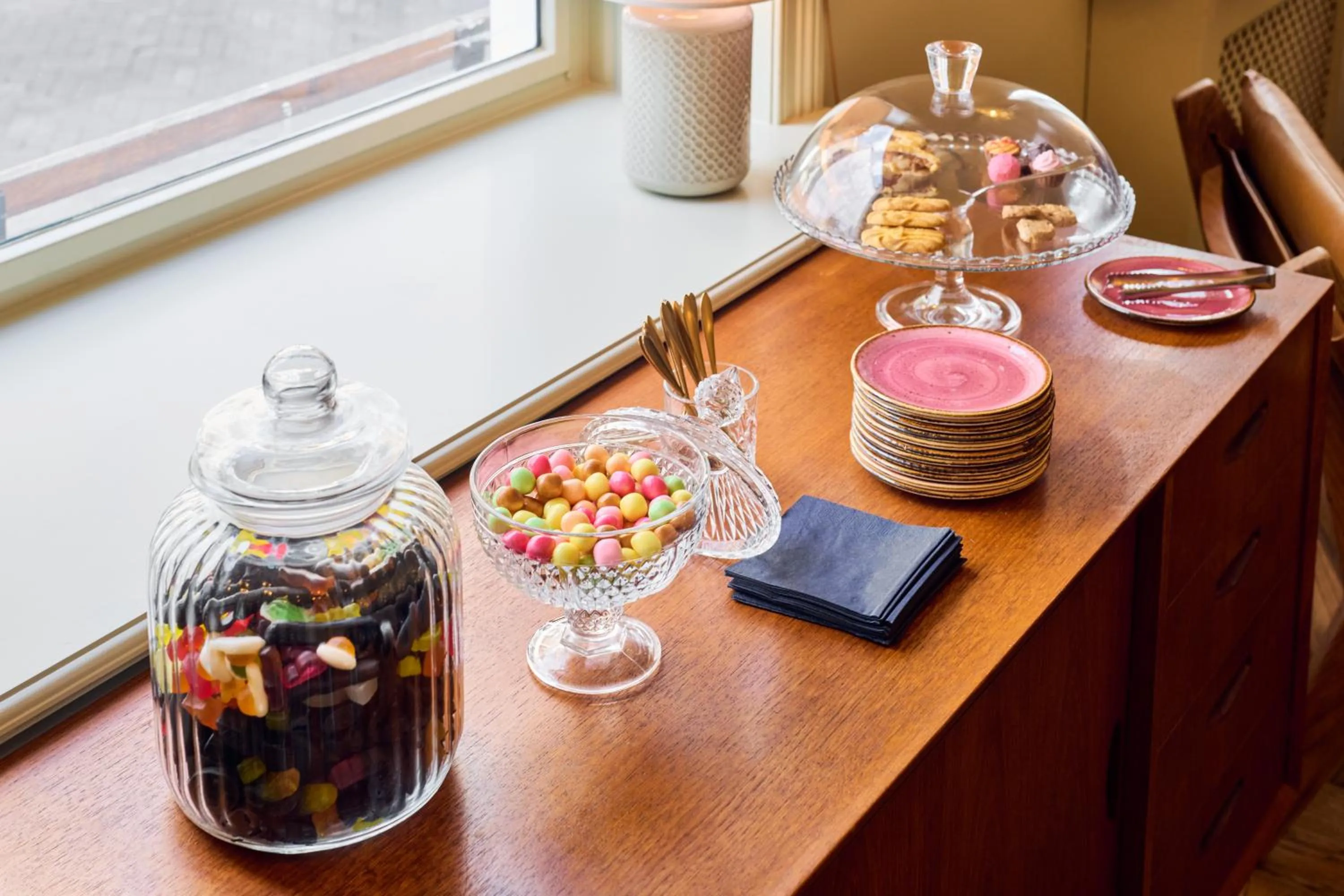 Lounge or bar in ARQ Paleis Hotel