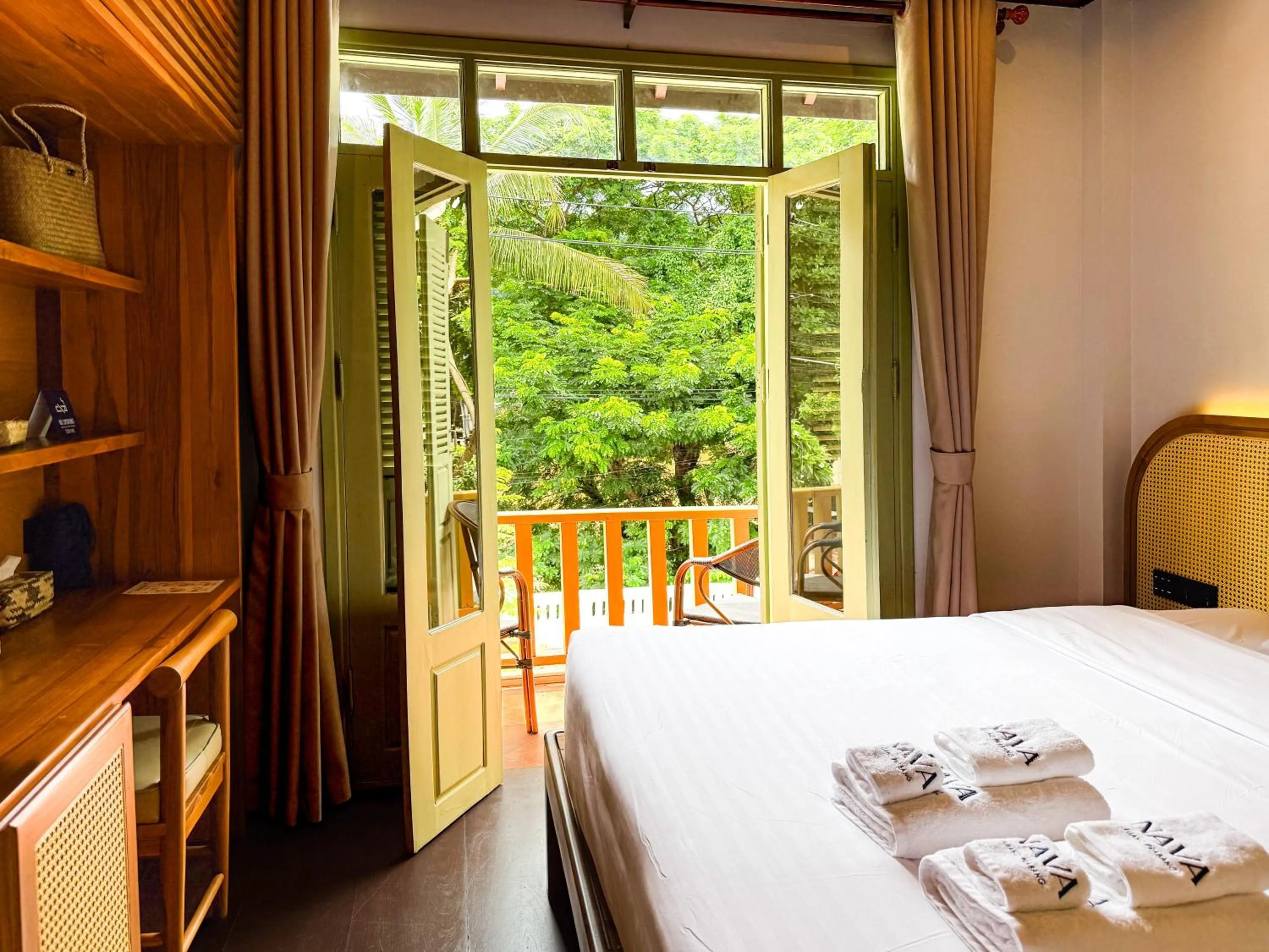 View (from property/room), Bed in Nava Luang Prabang Hotel