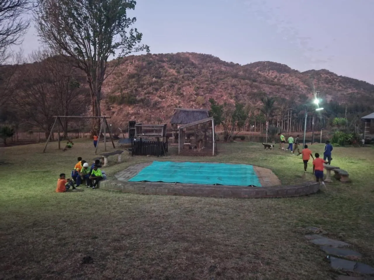 Emahlathini Guest Farm