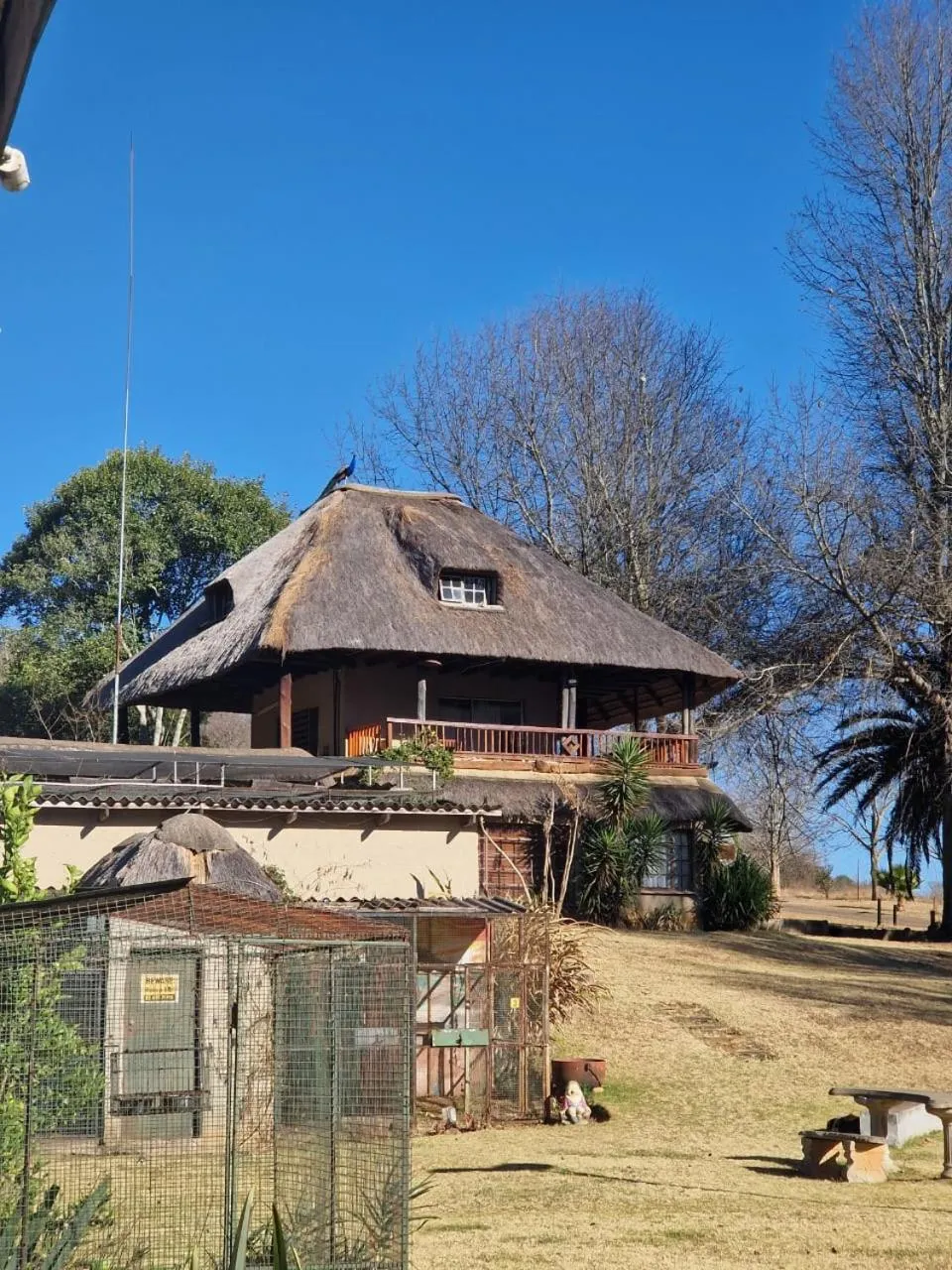 Emahlathini Guest Farm