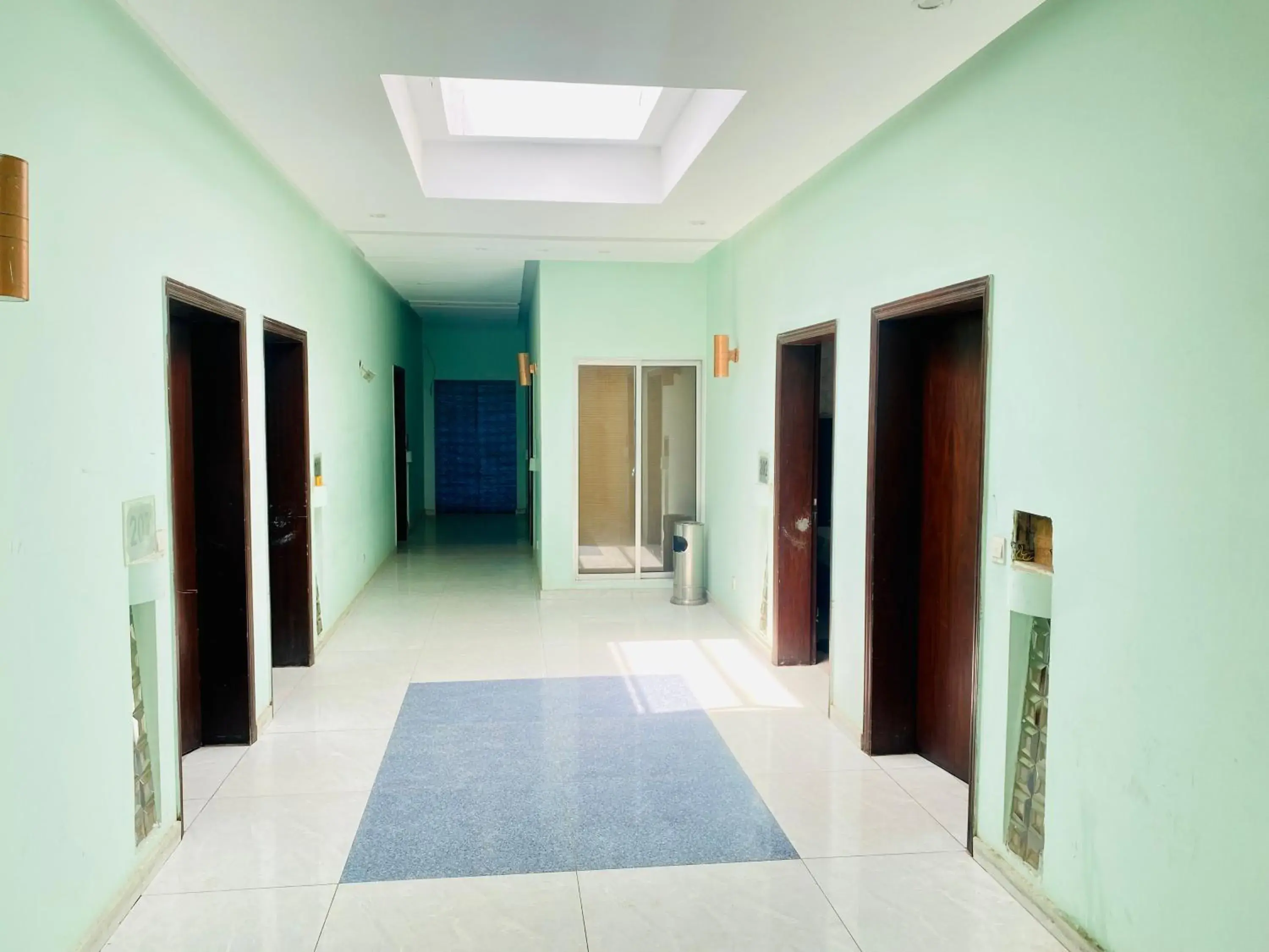 Lobby or reception in HOTEL ROYAL ONE Lobby or reception in HOTEL ROYAL ONE