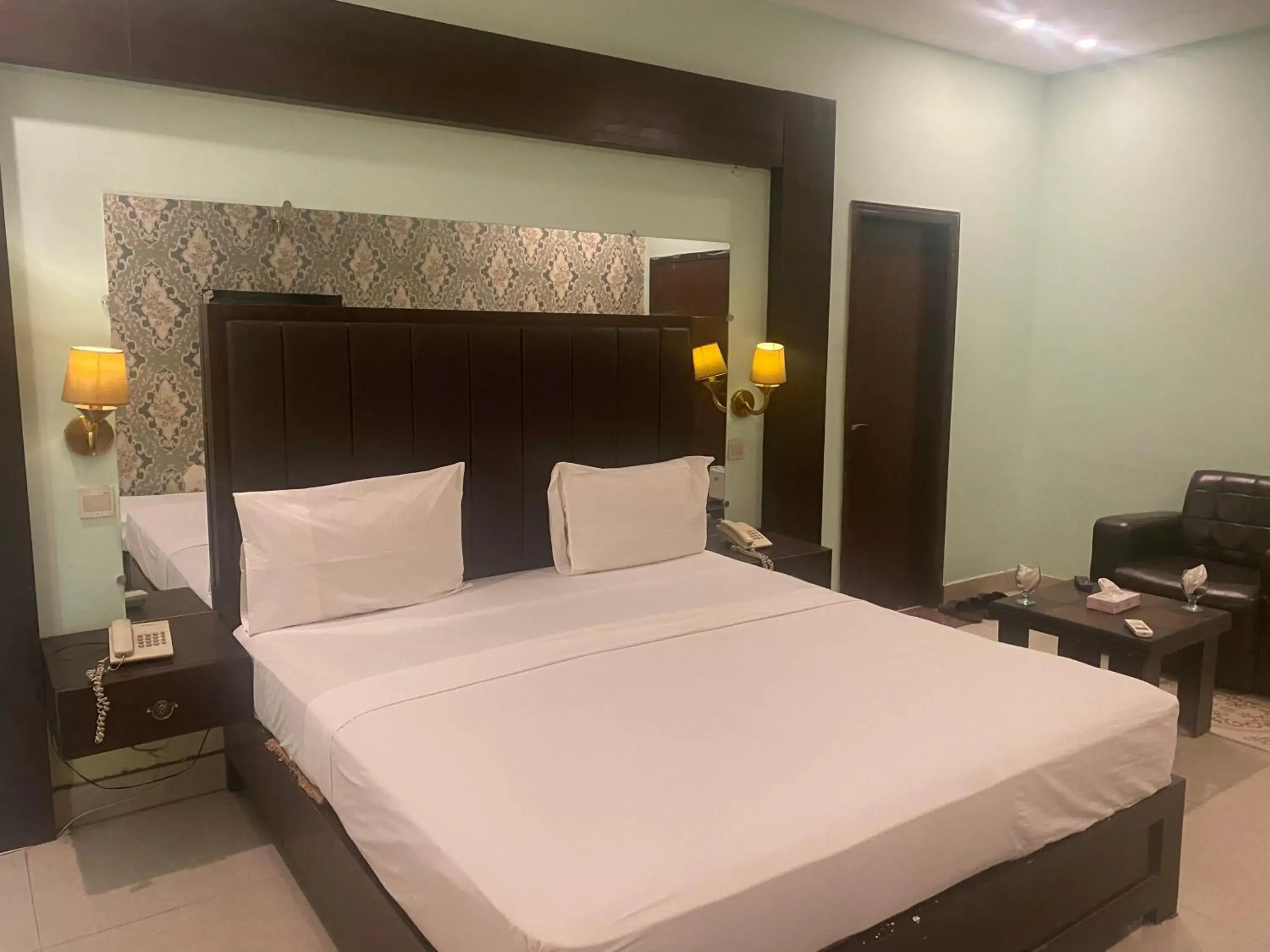 Bedroom in HOTEL ROYAL ONE Bedroom in HOTEL ROYAL ONE