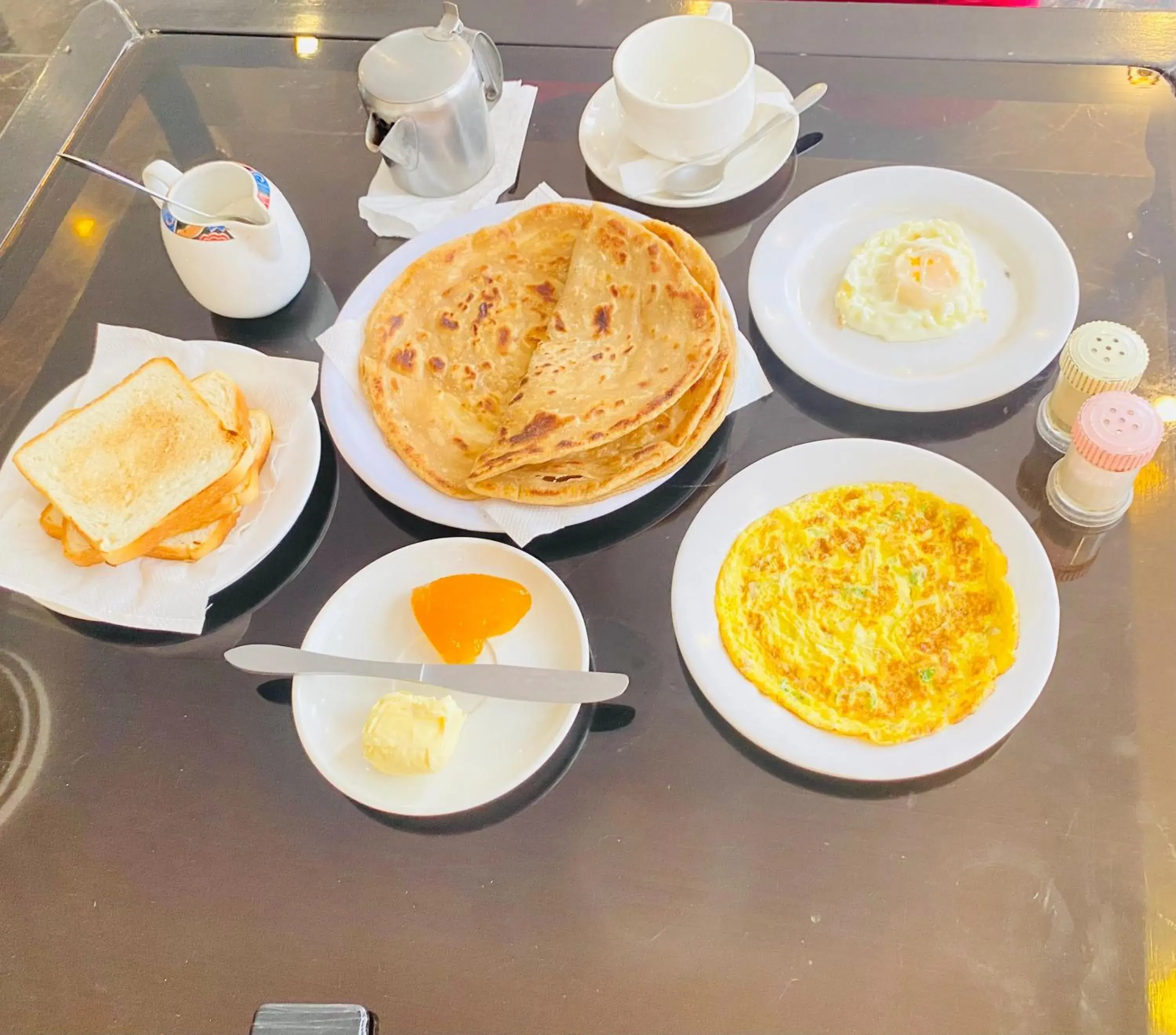 Breakfast in HOTEL ROYAL ONE Breakfast in HOTEL ROYAL ONE