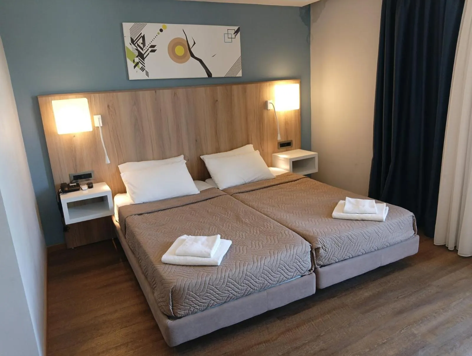 Bed in Sunny Days Hotel