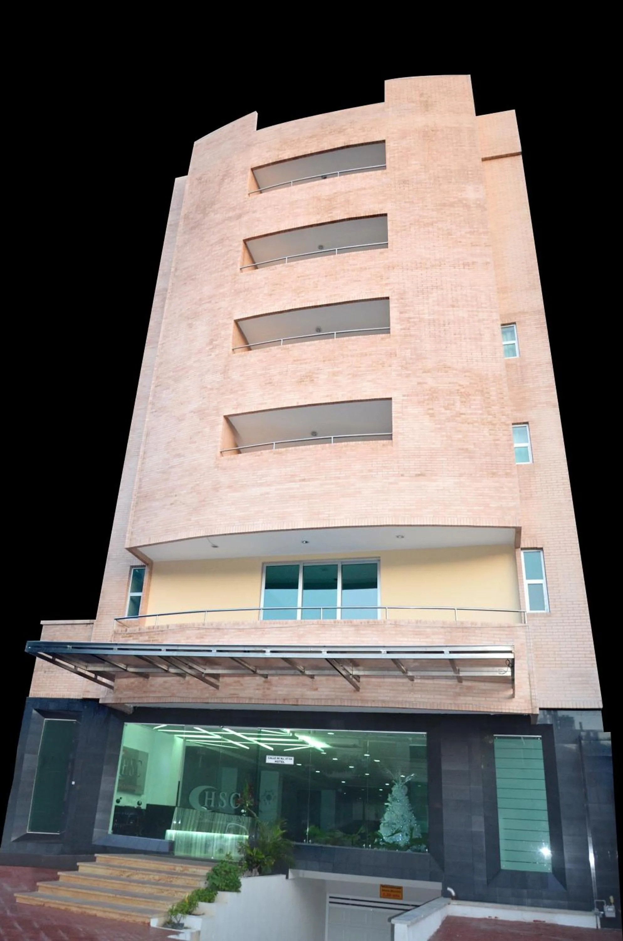 Facade/entrance in Hotel Suite Continental