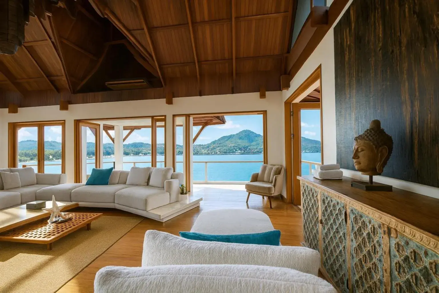 Living room in Villa Nevaeh - Ocean Front Private Villa Kamala Beach Living room in Villa Nevaeh - Ocean Front Private Villa Kamala Beach