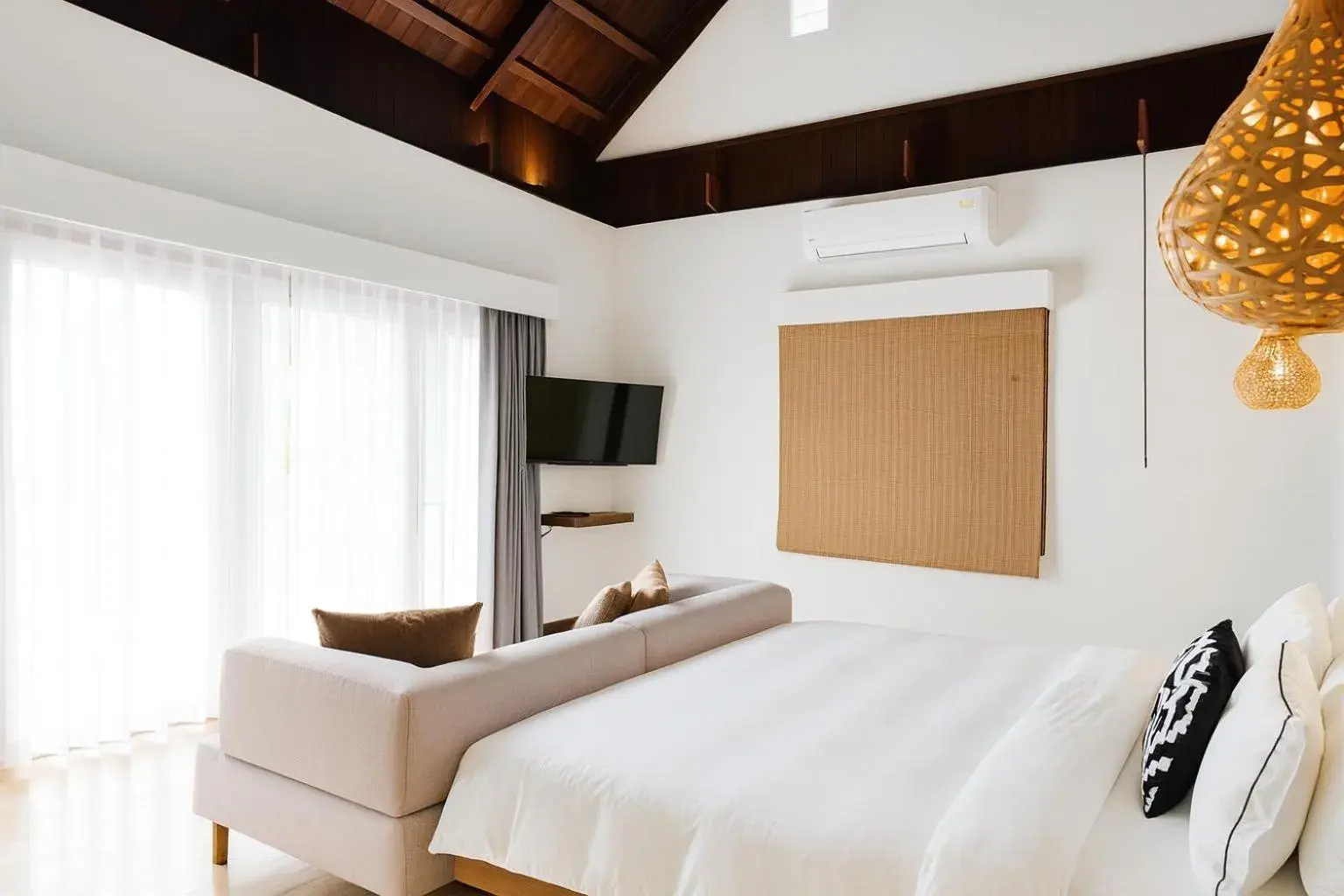 Bedroom, Bed in Villa Nevaeh - Ocean Front Private Villa Kamala Beach Bedroom, Bed in Villa Nevaeh - Ocean Front Private Villa Kamala Beach