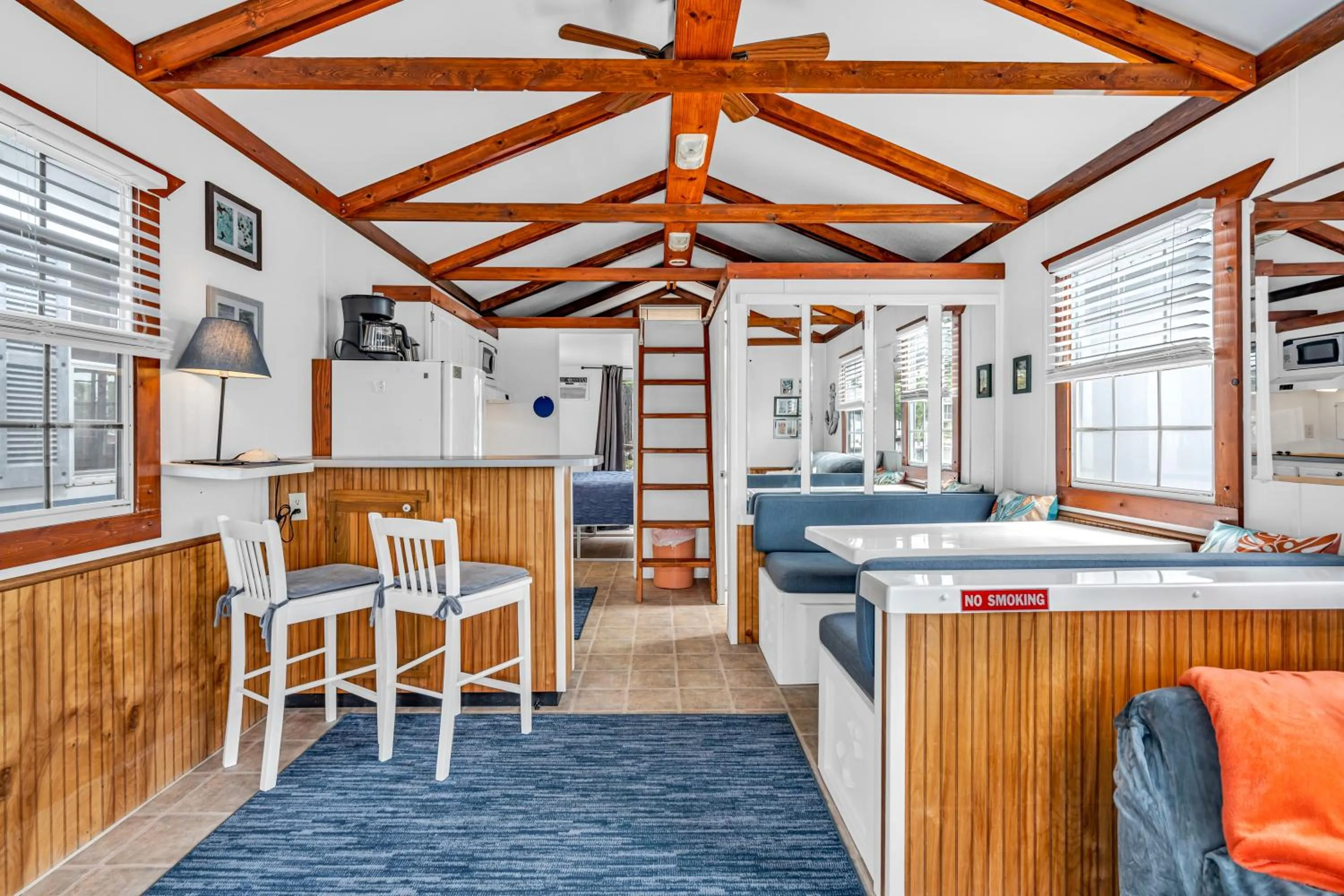 Kitchen or kitchenette in Treasure Harbor