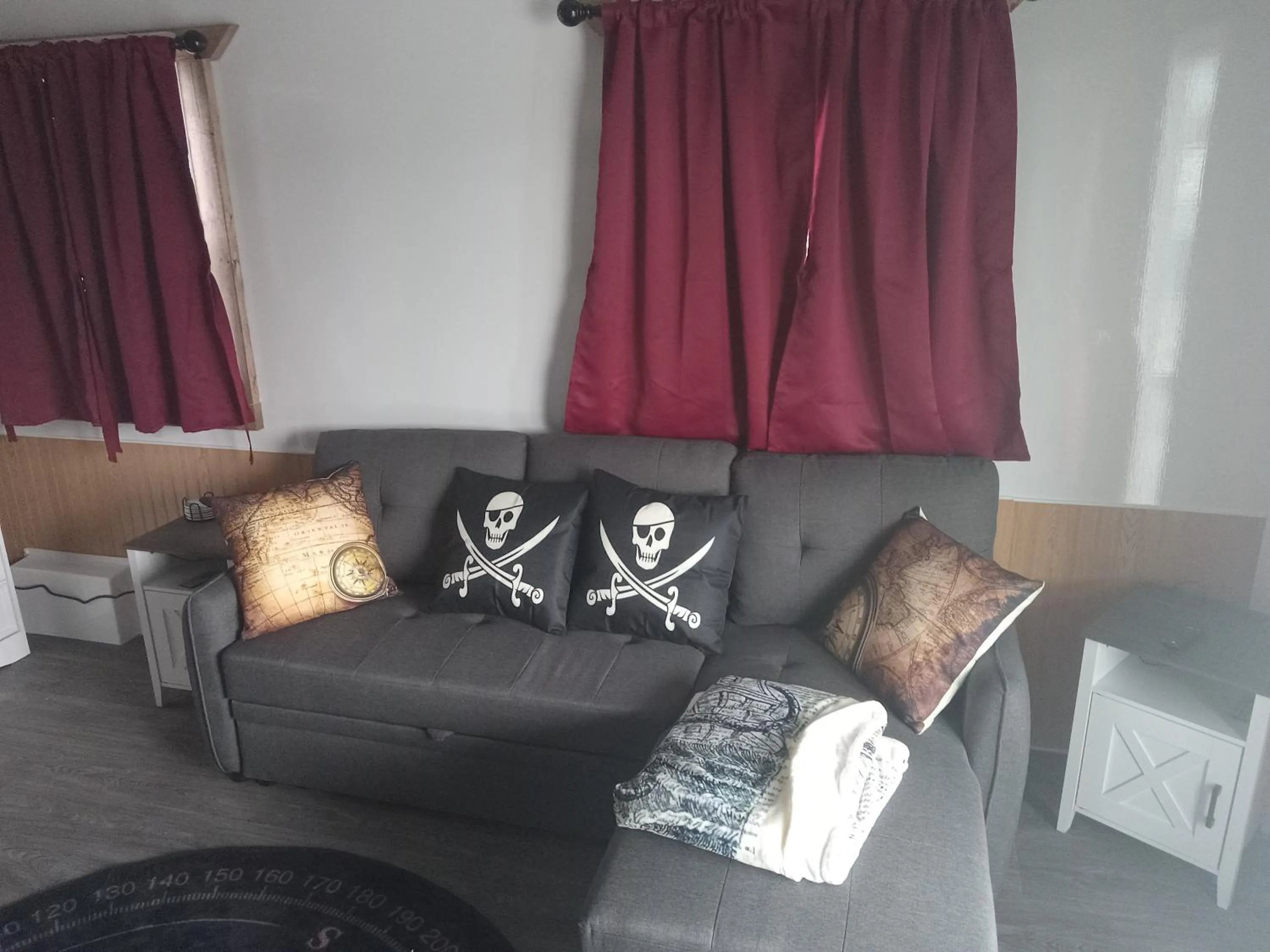 Living room in Treasure Harbor