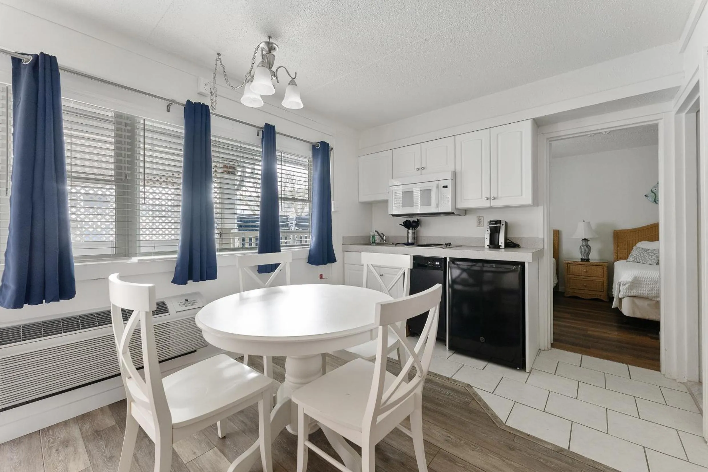 Bed in Beachcomber Resort