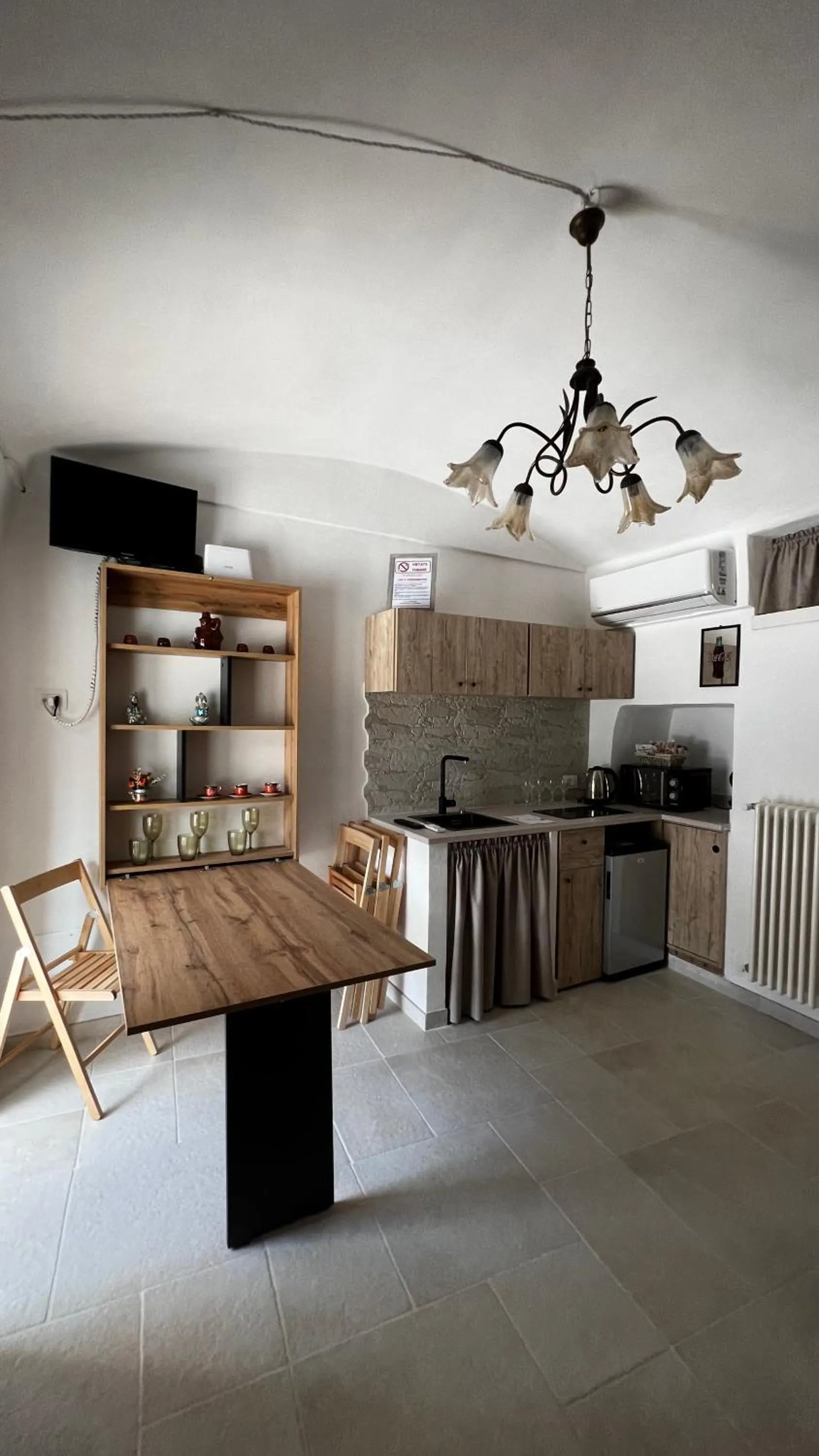 Kitchen or kitchenette in Locazione turistica il boschetto