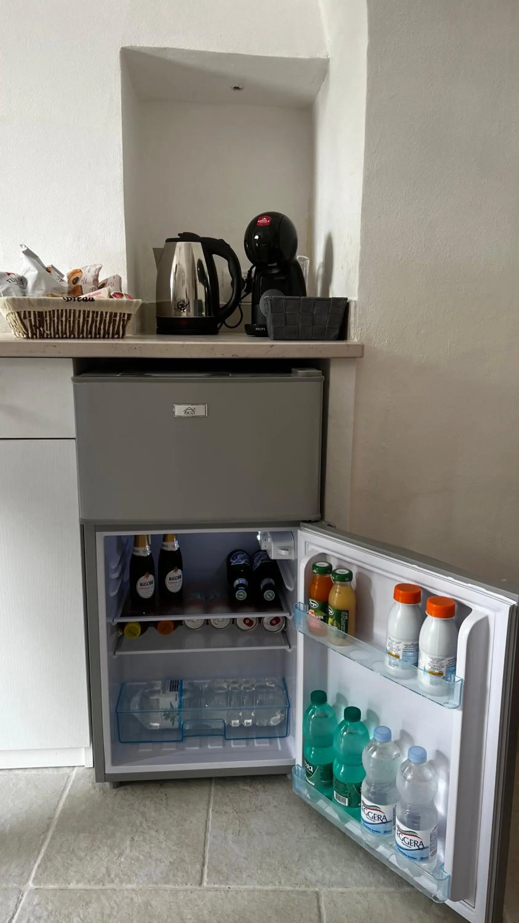 Coffee/tea facilities in Locazione turistica il boschetto