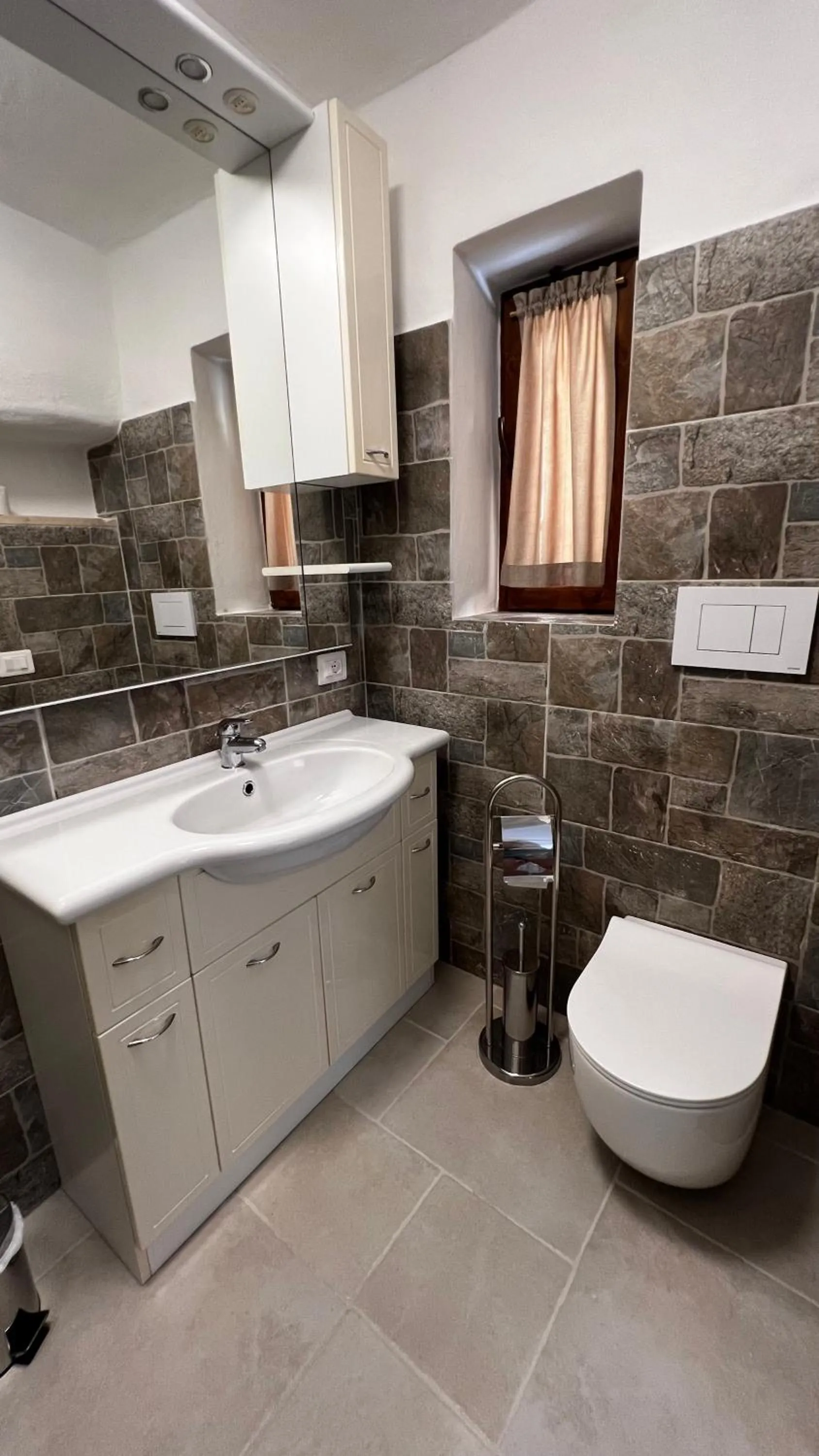 Toilet in Locazione turistica il boschetto