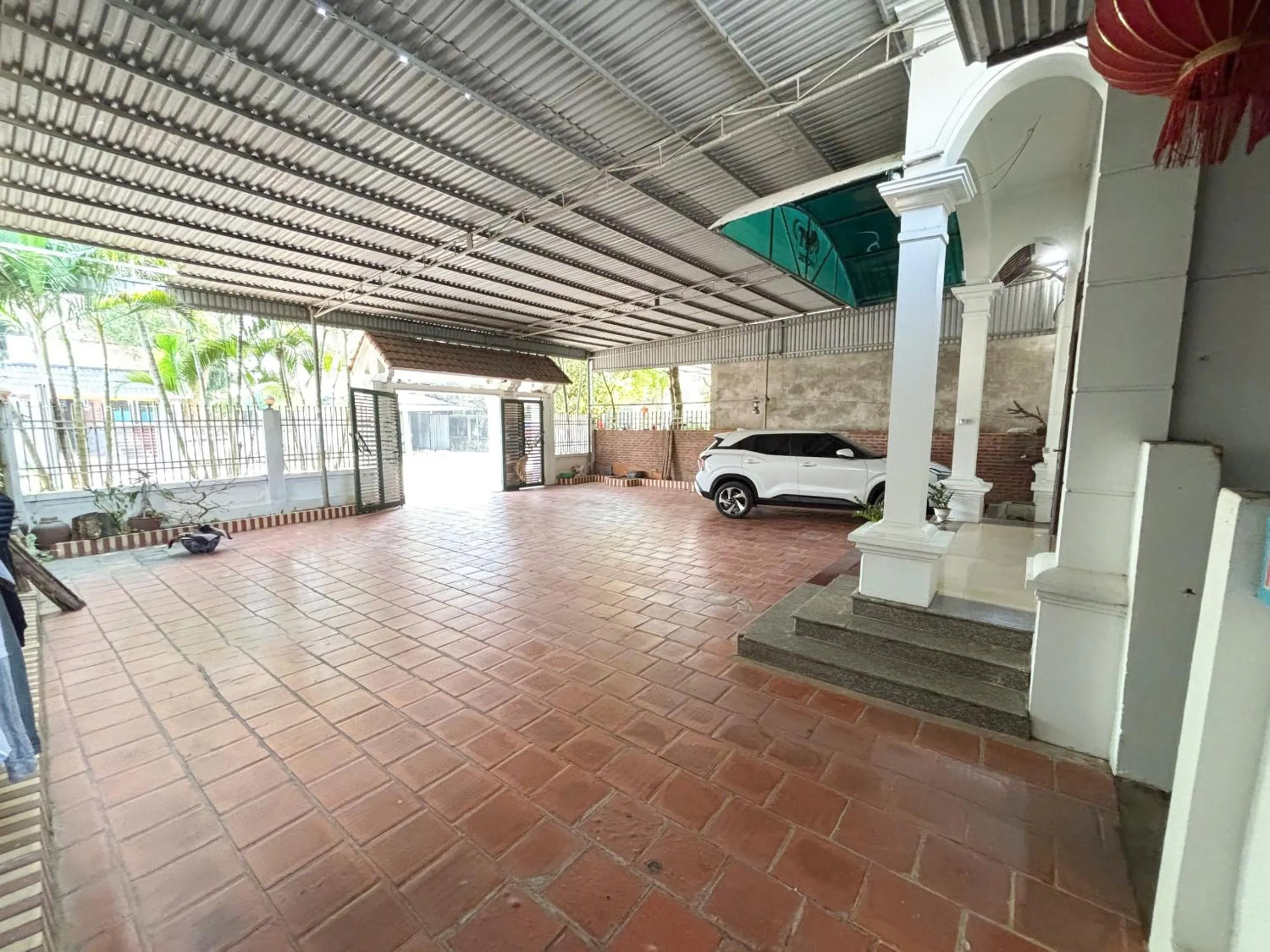 Parking in Minh Tâm Hotel ( Nhà Nghỉ Minh Tâm )