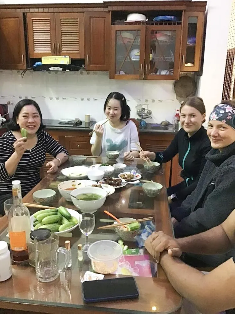 Dinner in Minh Tâm Hotel ( Nhà Nghỉ Minh Tâm )