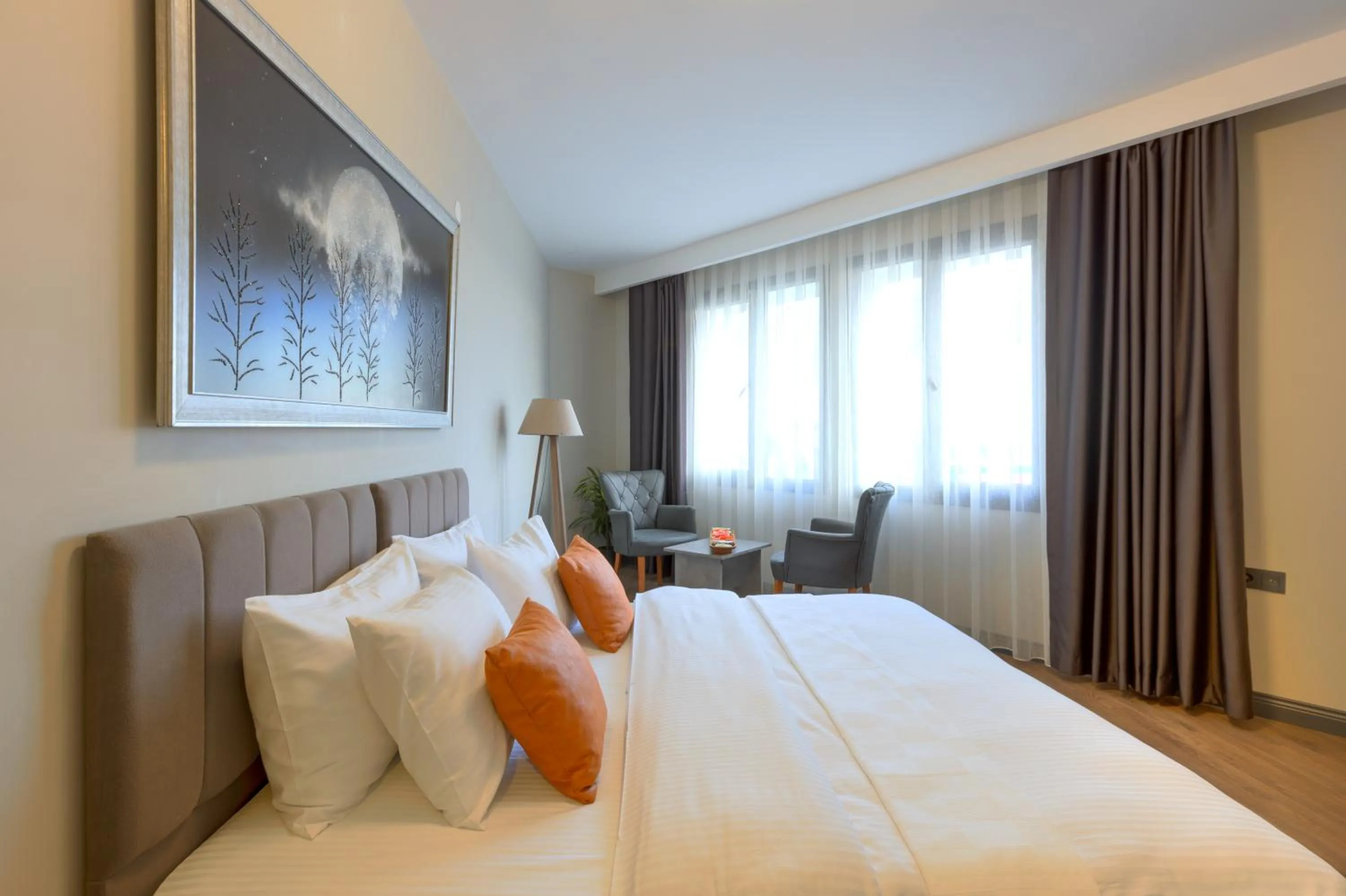 Bedroom in Grand royal hotel